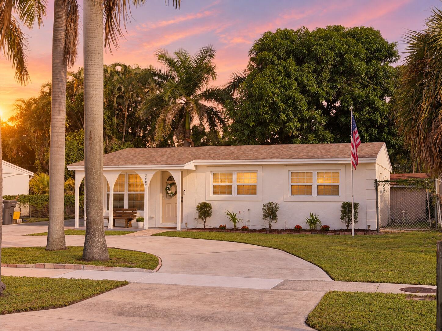 3663 Everglades Road Property Photo 1