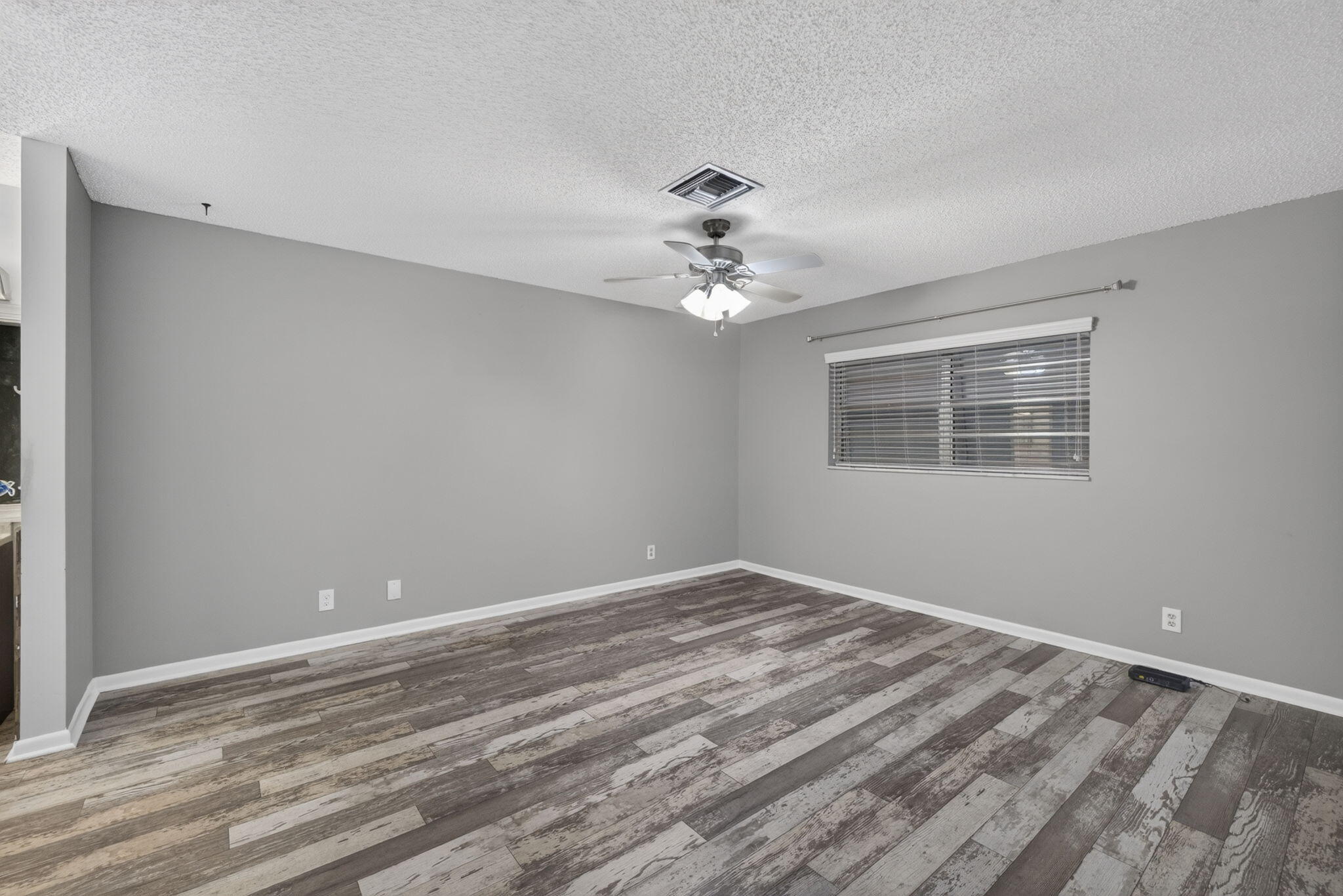 930 Savannas Point Drive B Property Photo 16