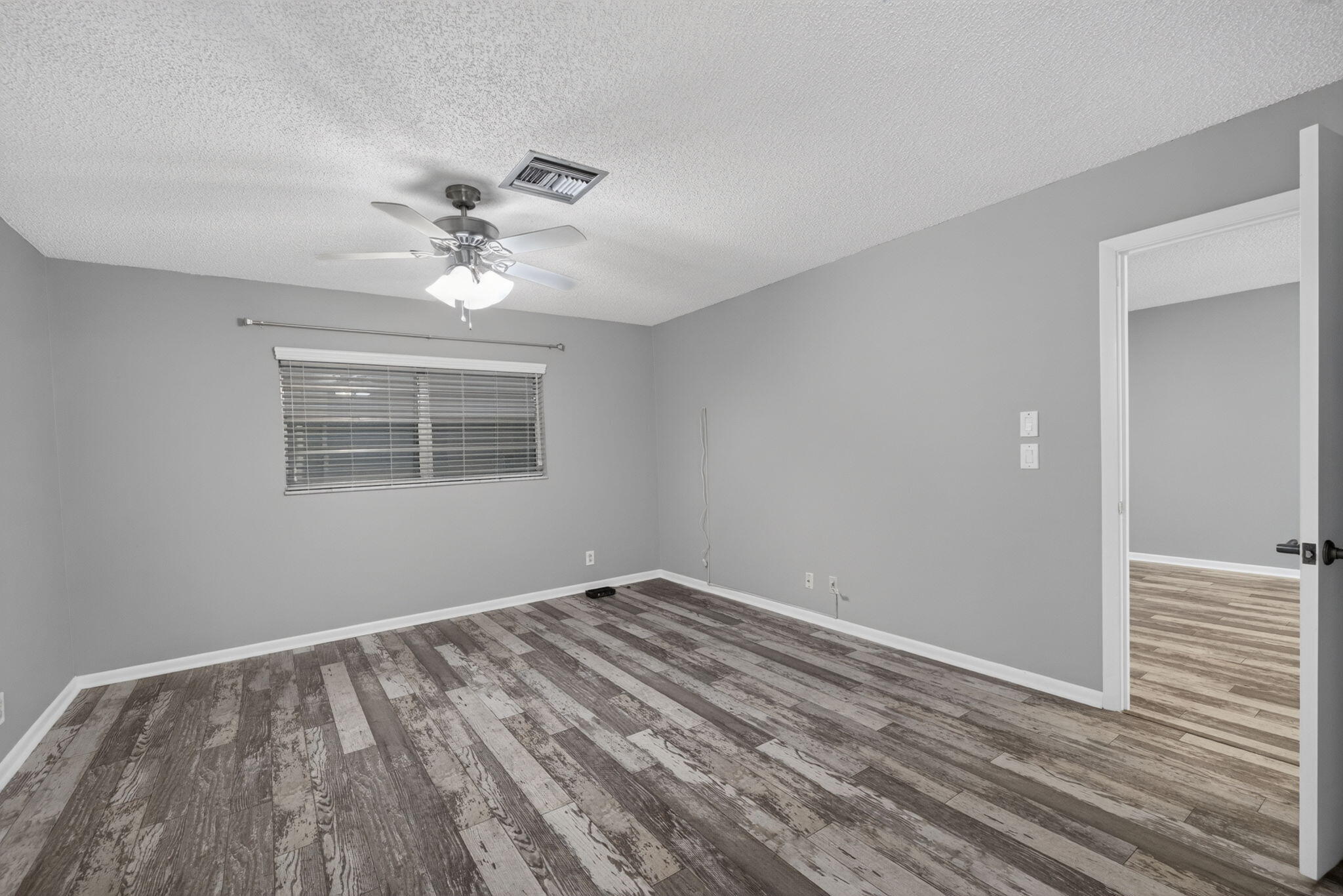 930 Savannas Point Drive B Property Photo 19
