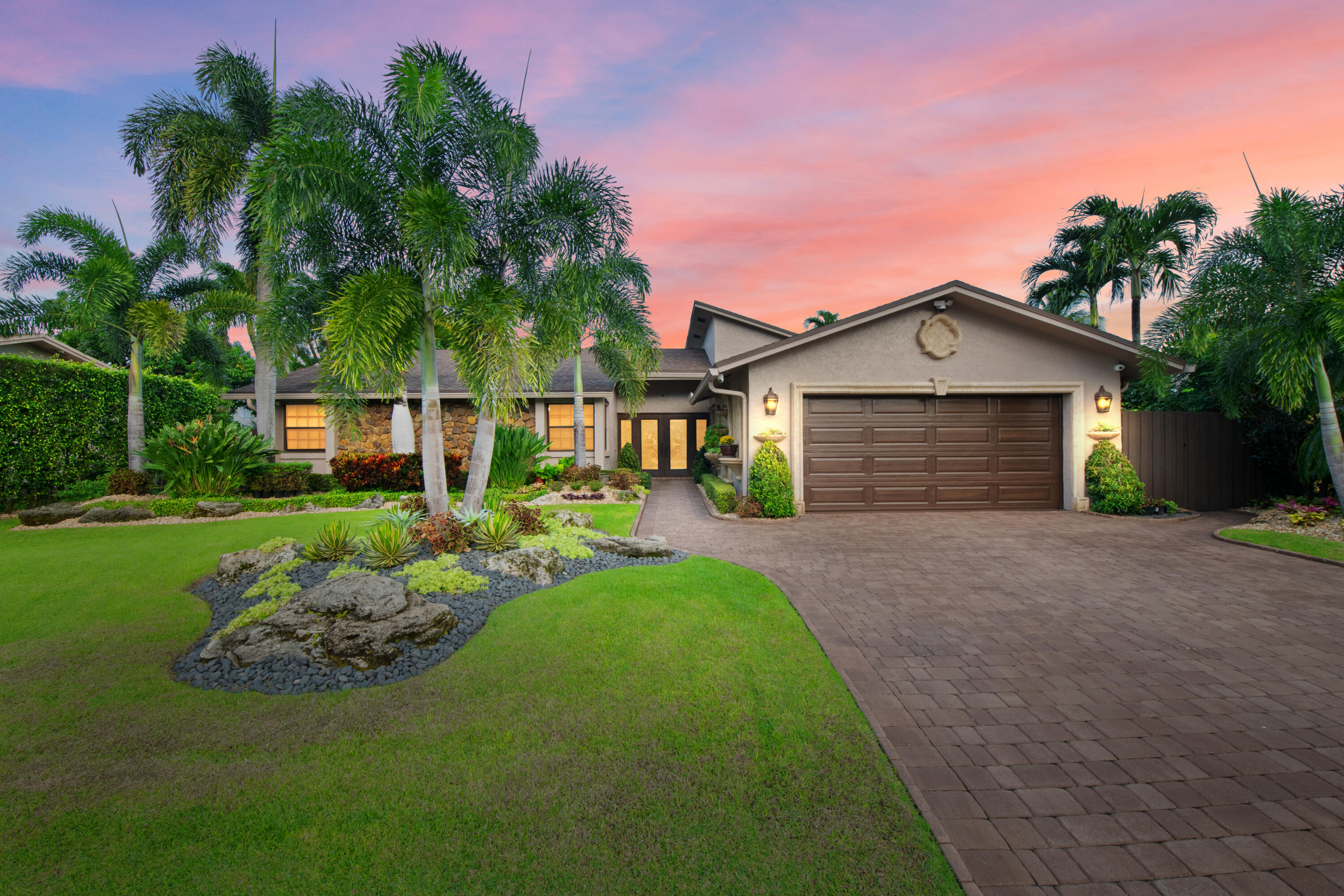 17807 Crooked Oak Avenue Property Photo 1