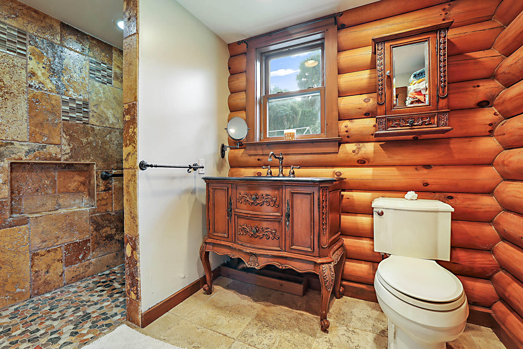 14594 Gruber Lane Property Photo 16