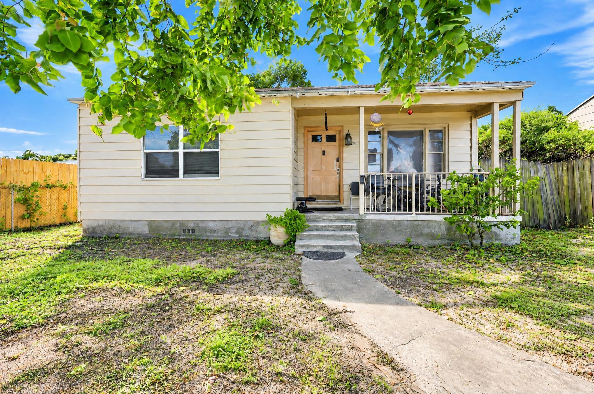 628 58th Street Property Photo 1