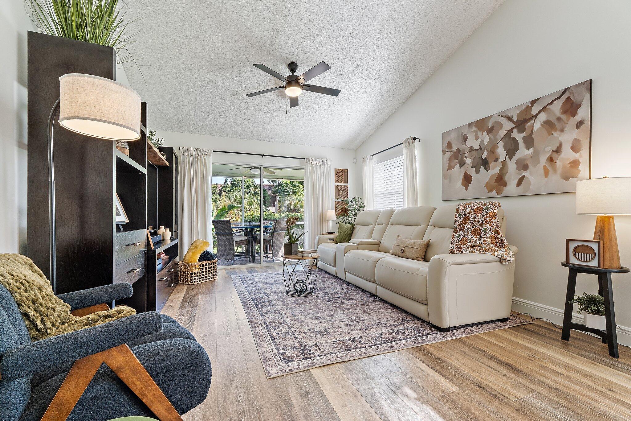 13146 Quiet Woods Road B Property Photo 15