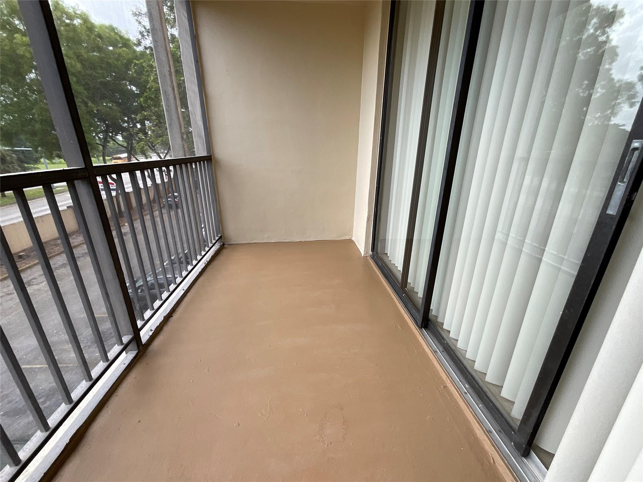 9517 Fontainebleau Boulevard 561-412 Property Photo 9