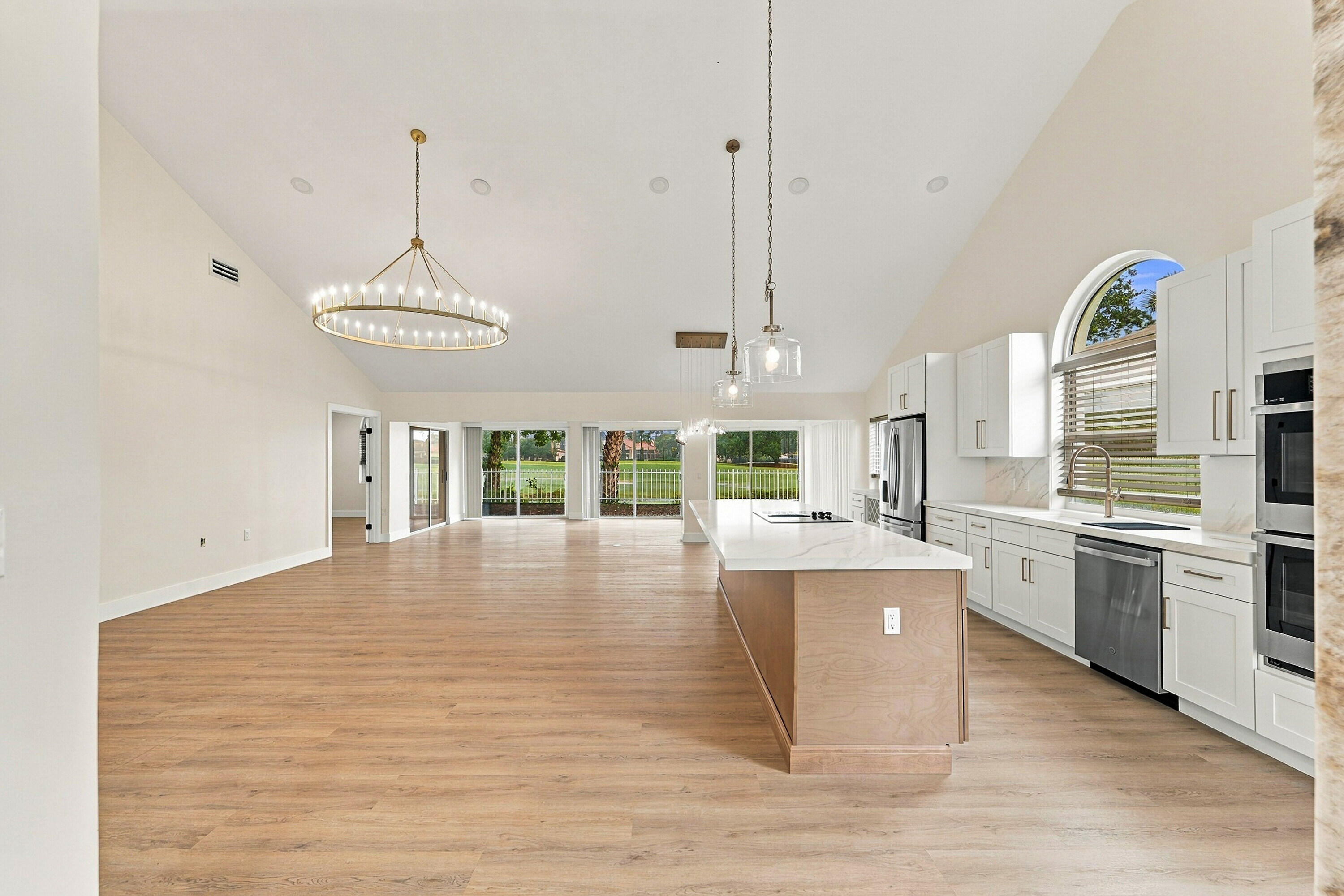 2398 Saratoga Bay Drive Property Photo 1