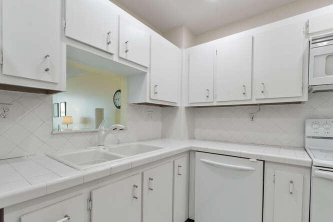 3540 S Ocean Boulevard 805 Property Photo 4