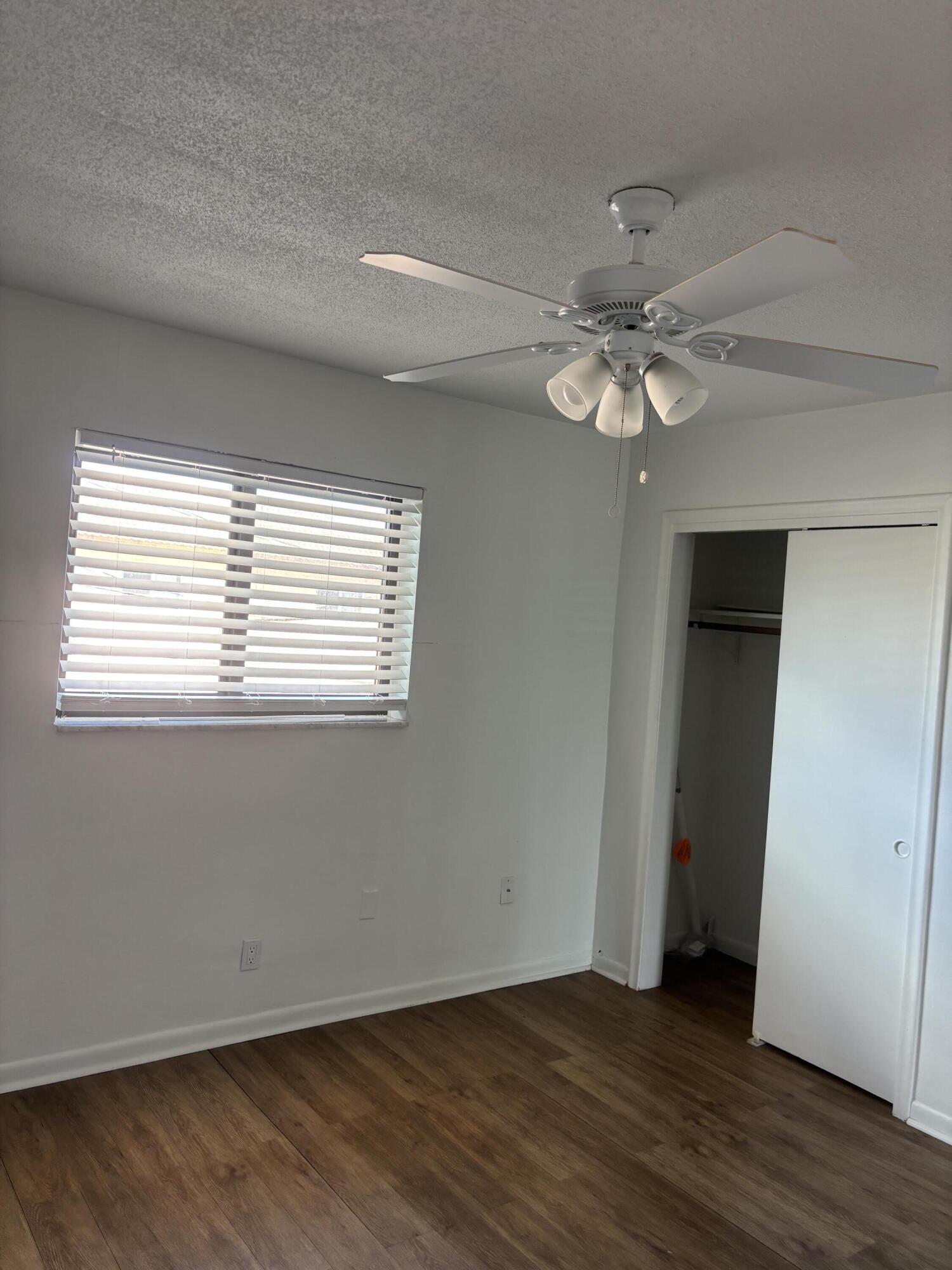 521 Ne 45th Street 6 Property Photo 8