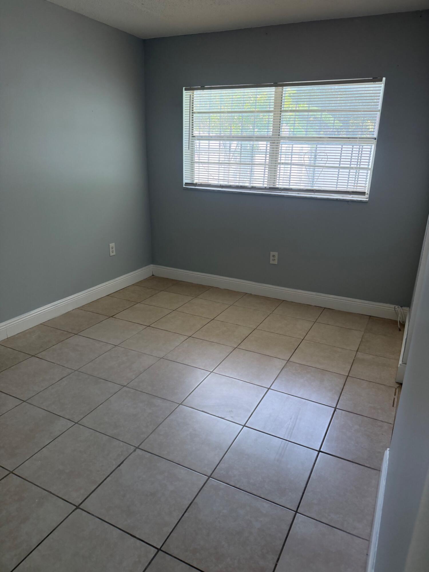 21312 Nw 40th Circle Court 21312 Property Photo 2