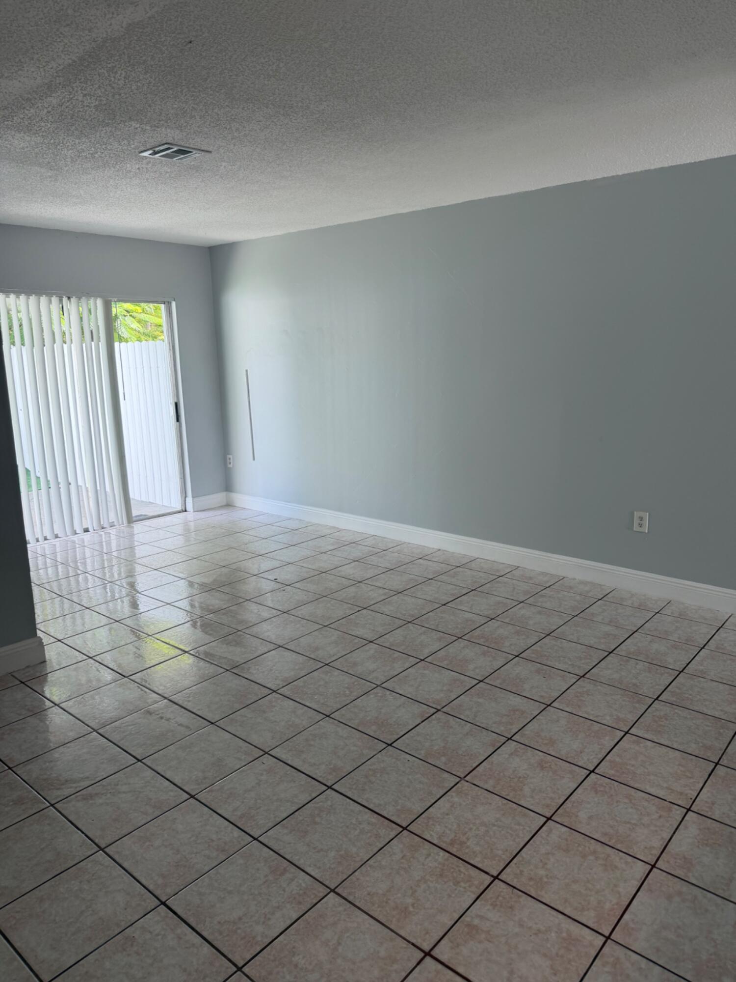 21312 Nw 40th Circle Court 21312 Property Photo 4