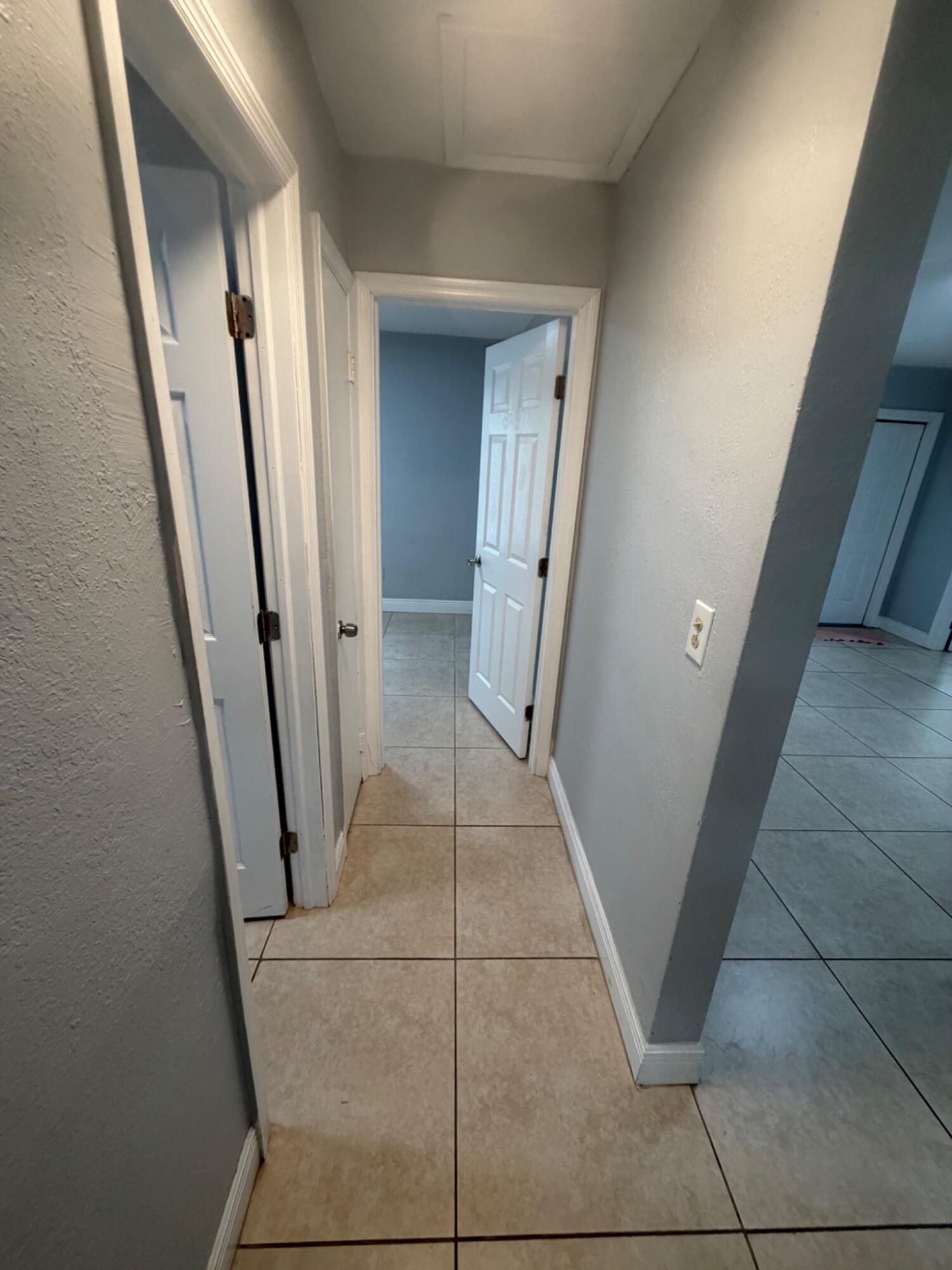 2910 Nw 195th Street Property Photo 13