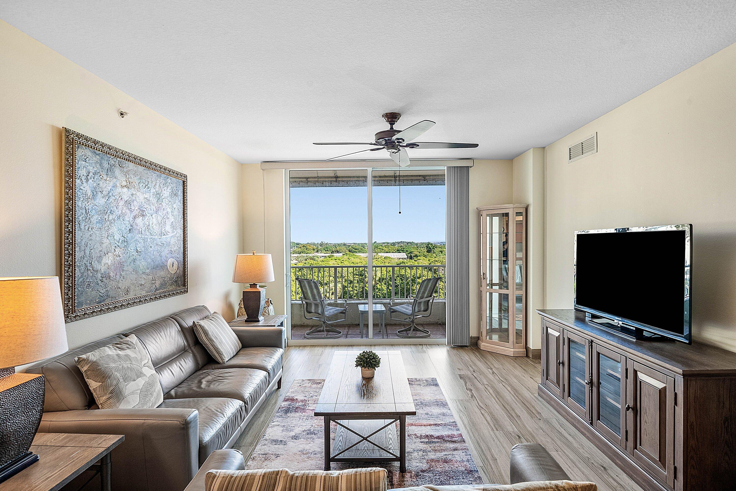 700 E Boynton Beach Boulevard 710 Property Photo 1