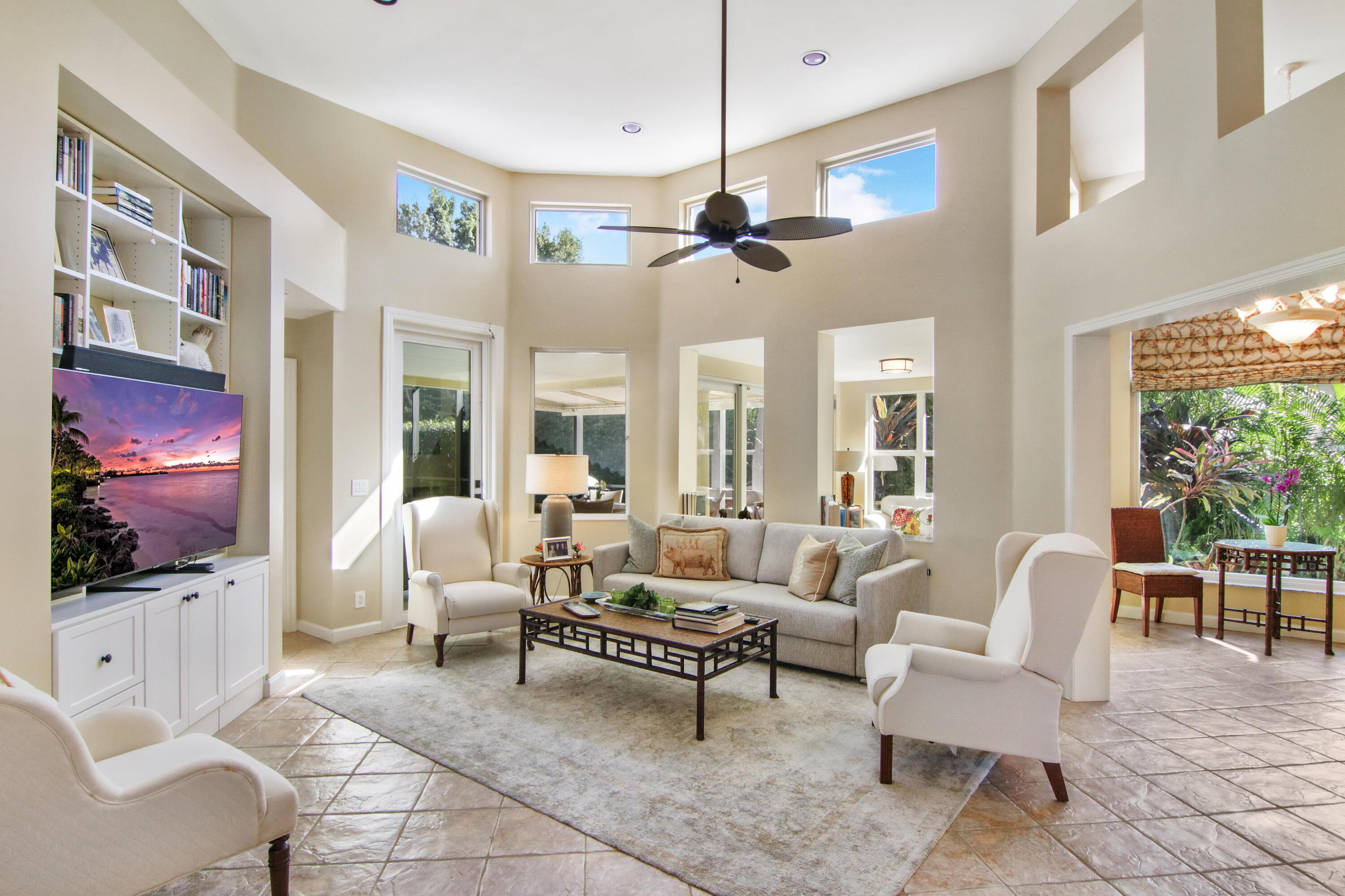 12587 Mallet Circle Property Photo 6