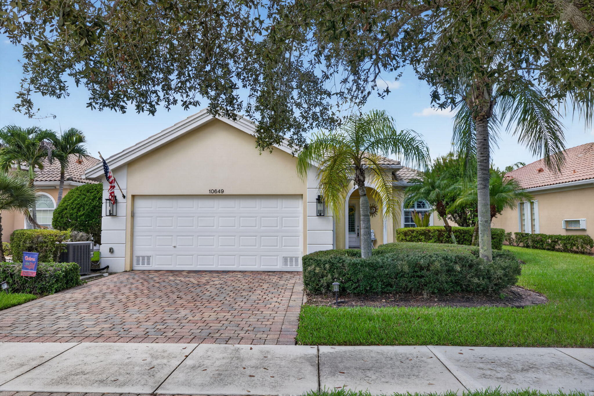10649 Sw Stratton Drive Property Photo 1