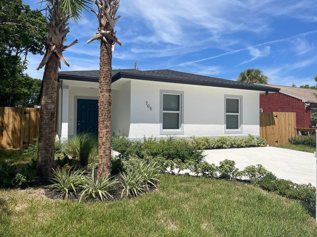 705 47th Street Property Photo 1
