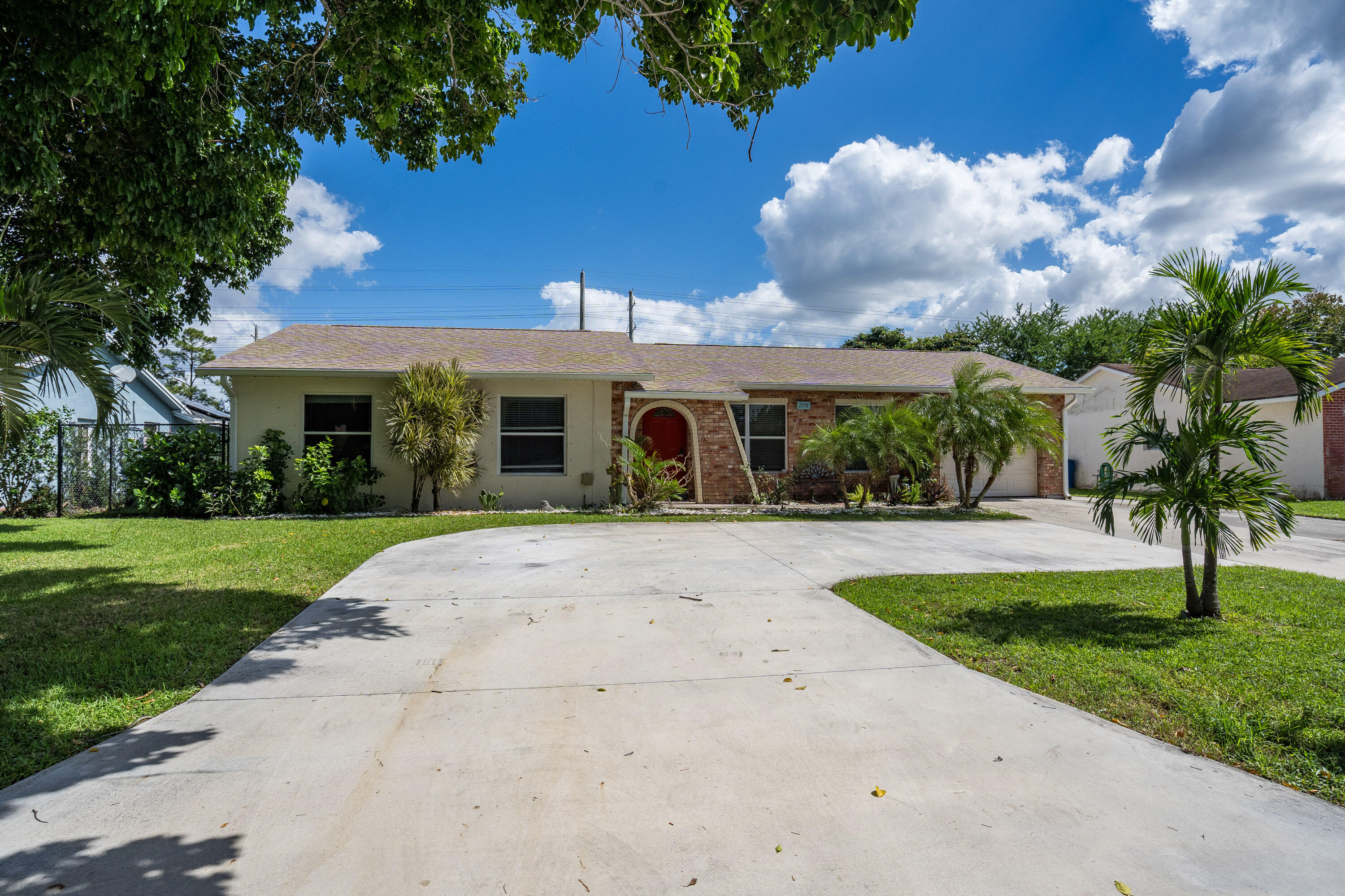 278 Sandpiper Avenue Property Photo 1
