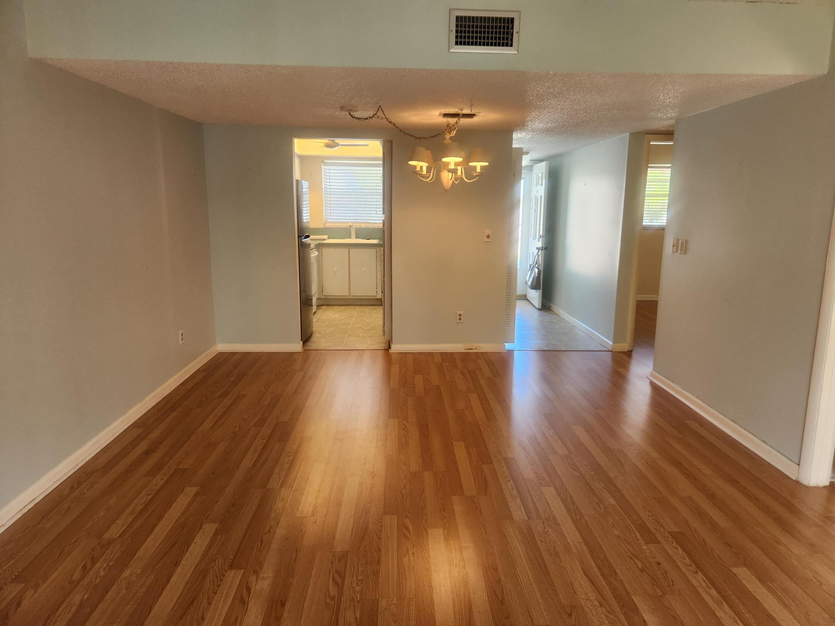 B26091425 Property Photo 6