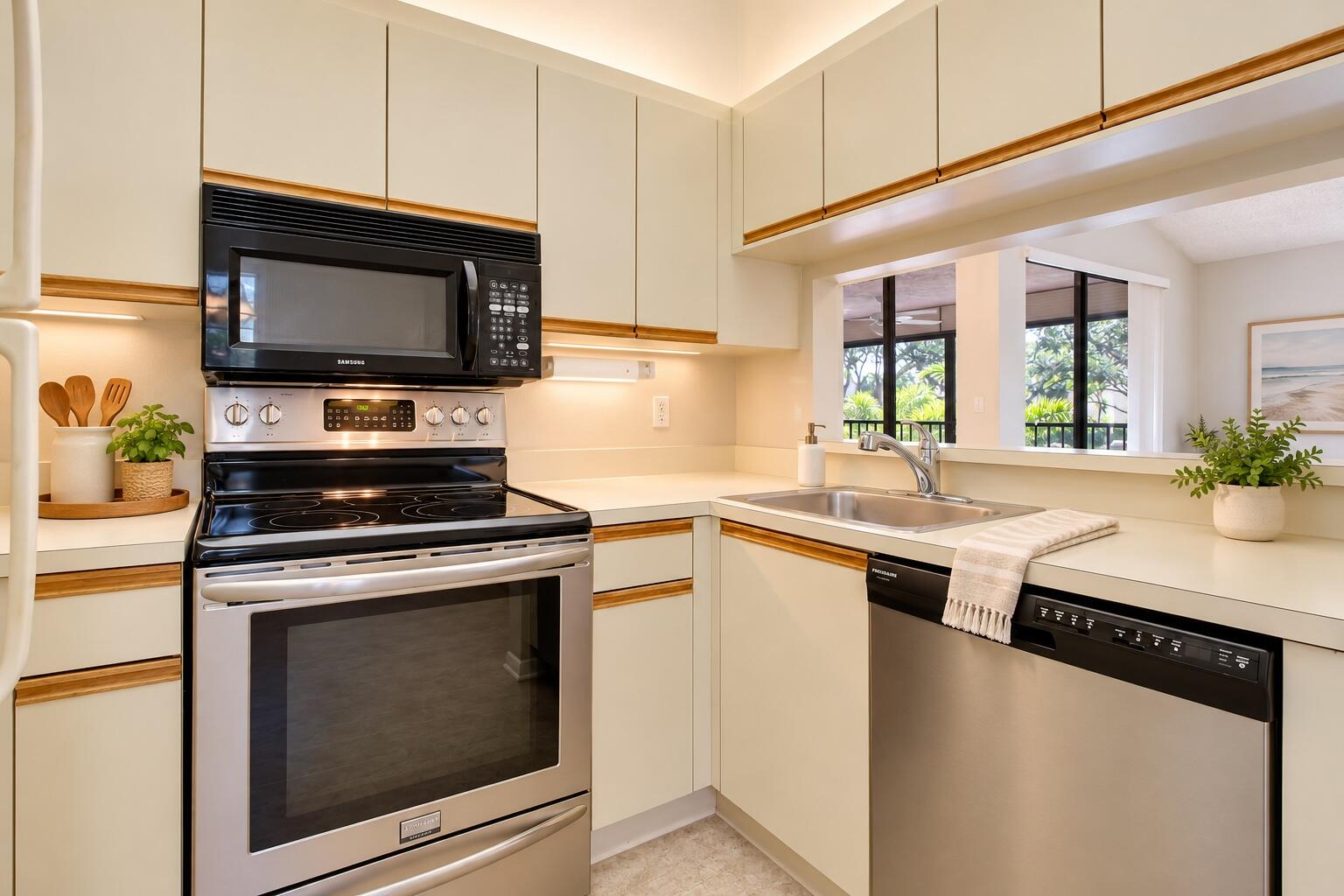 5422 Venetia Court E Property Photo 6