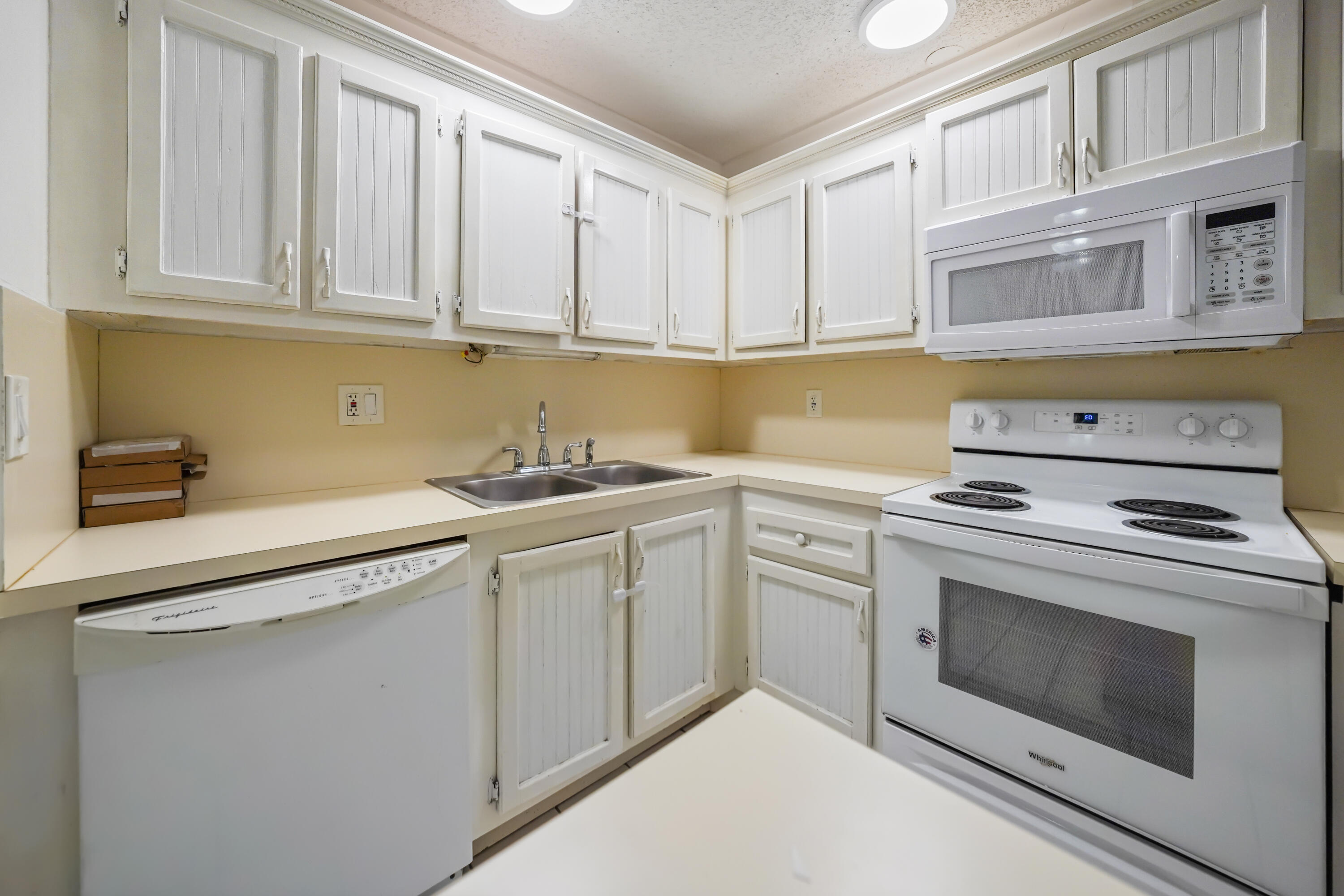3703 Waterview Circle 37c Property Photo 7