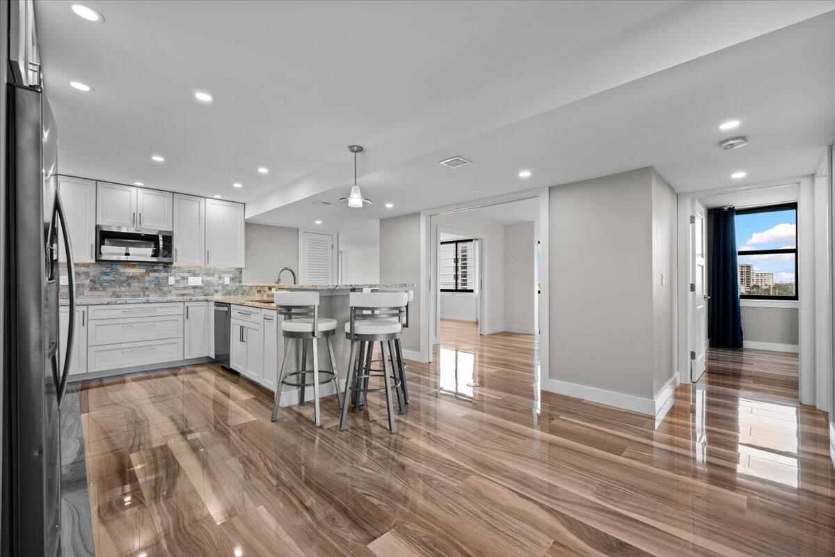 911 Ocean Drive 601 Property Photo 1