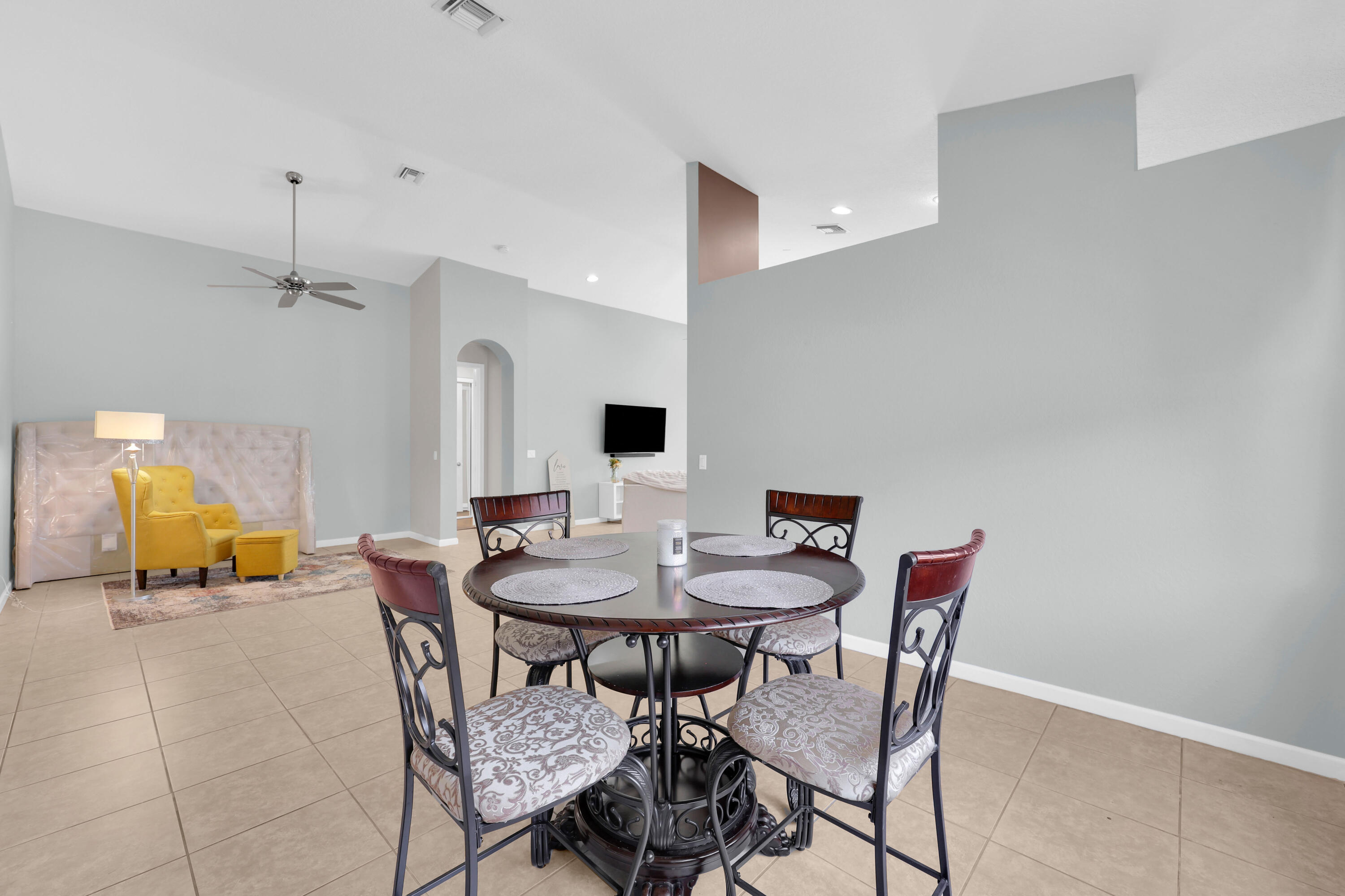 2165 Newport Isles Boulevard Property Photo 6