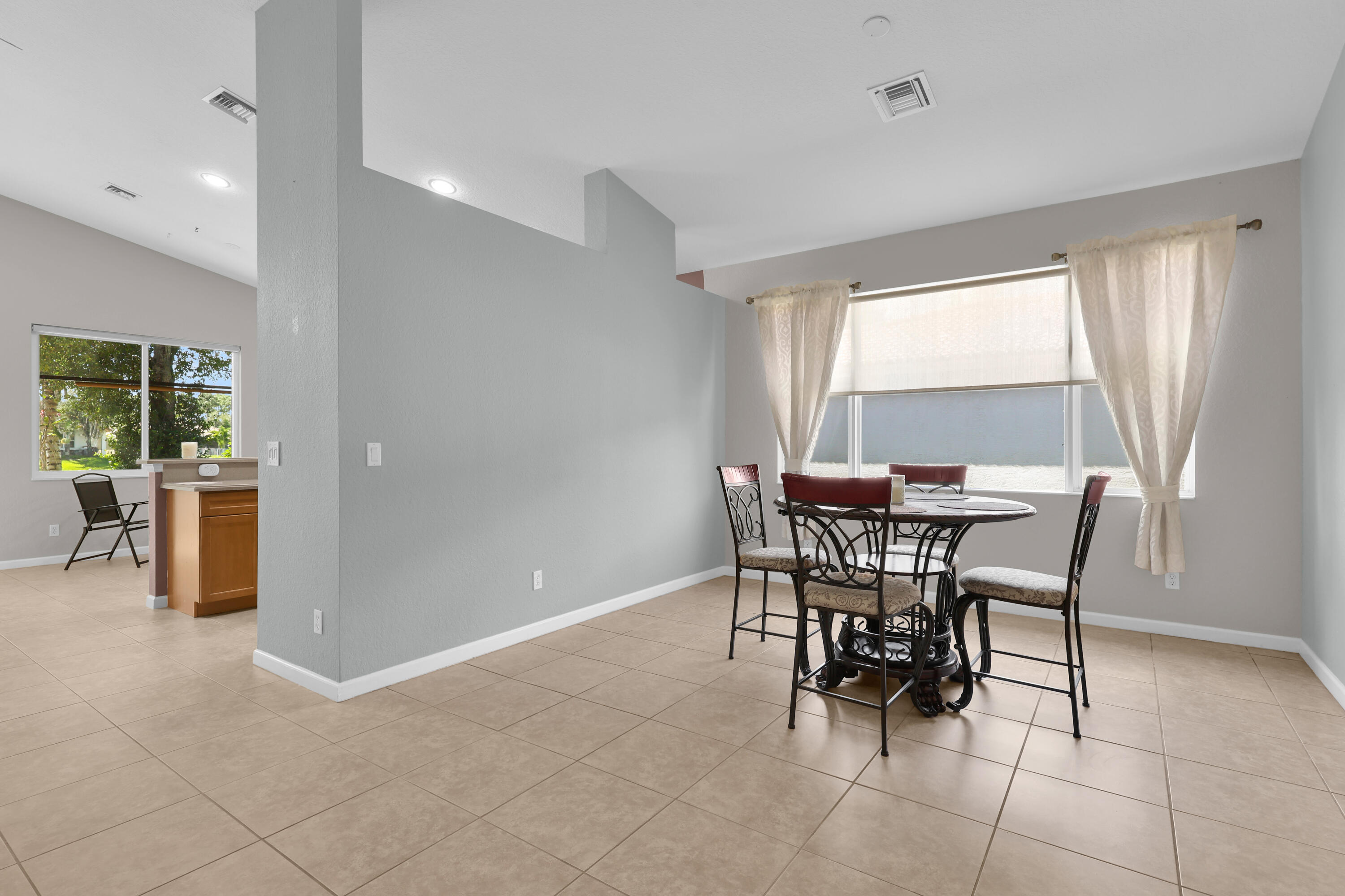 2165 Newport Isles Boulevard Property Photo 7