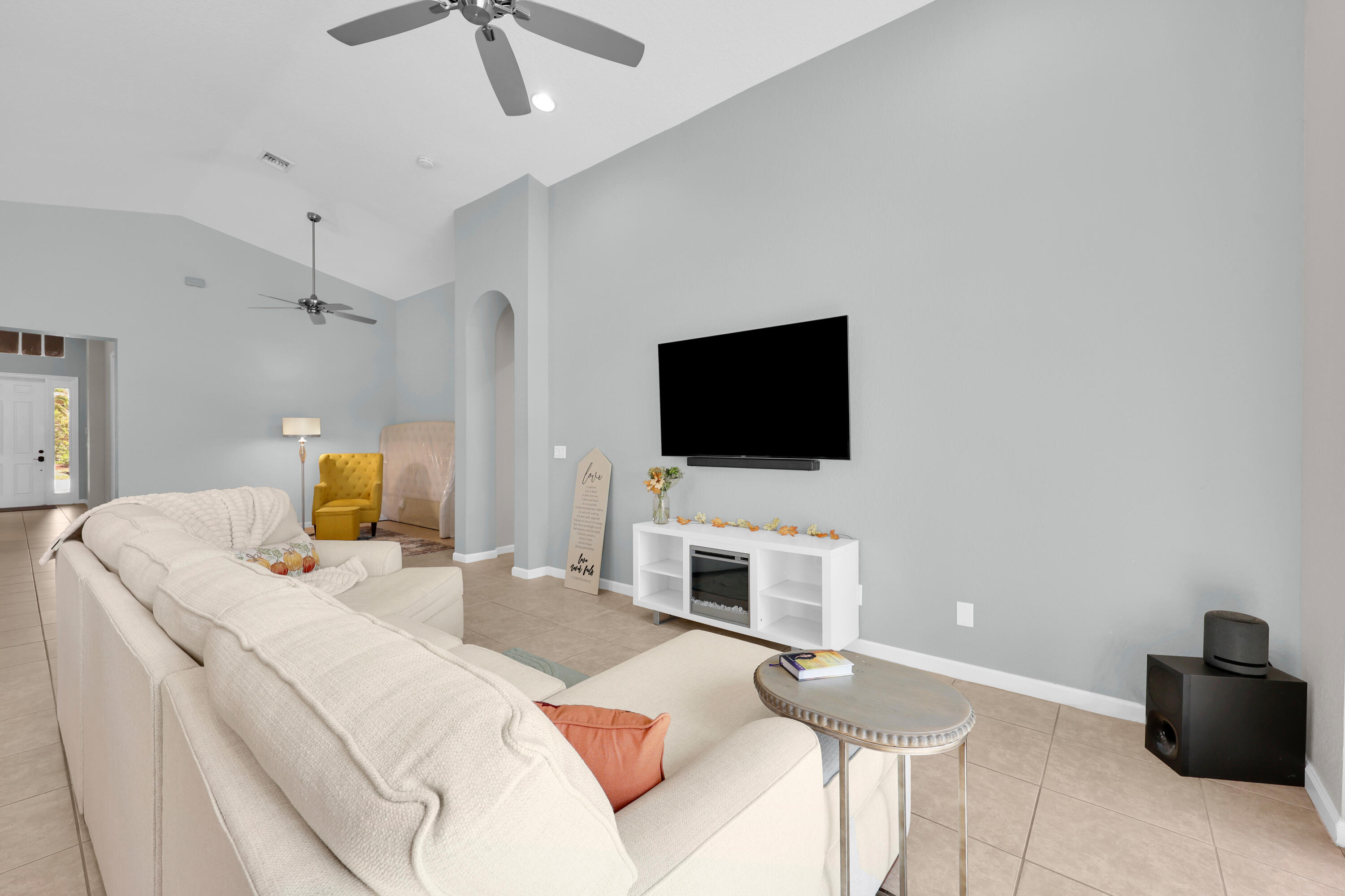 2165 Newport Isles Boulevard Property Photo 10