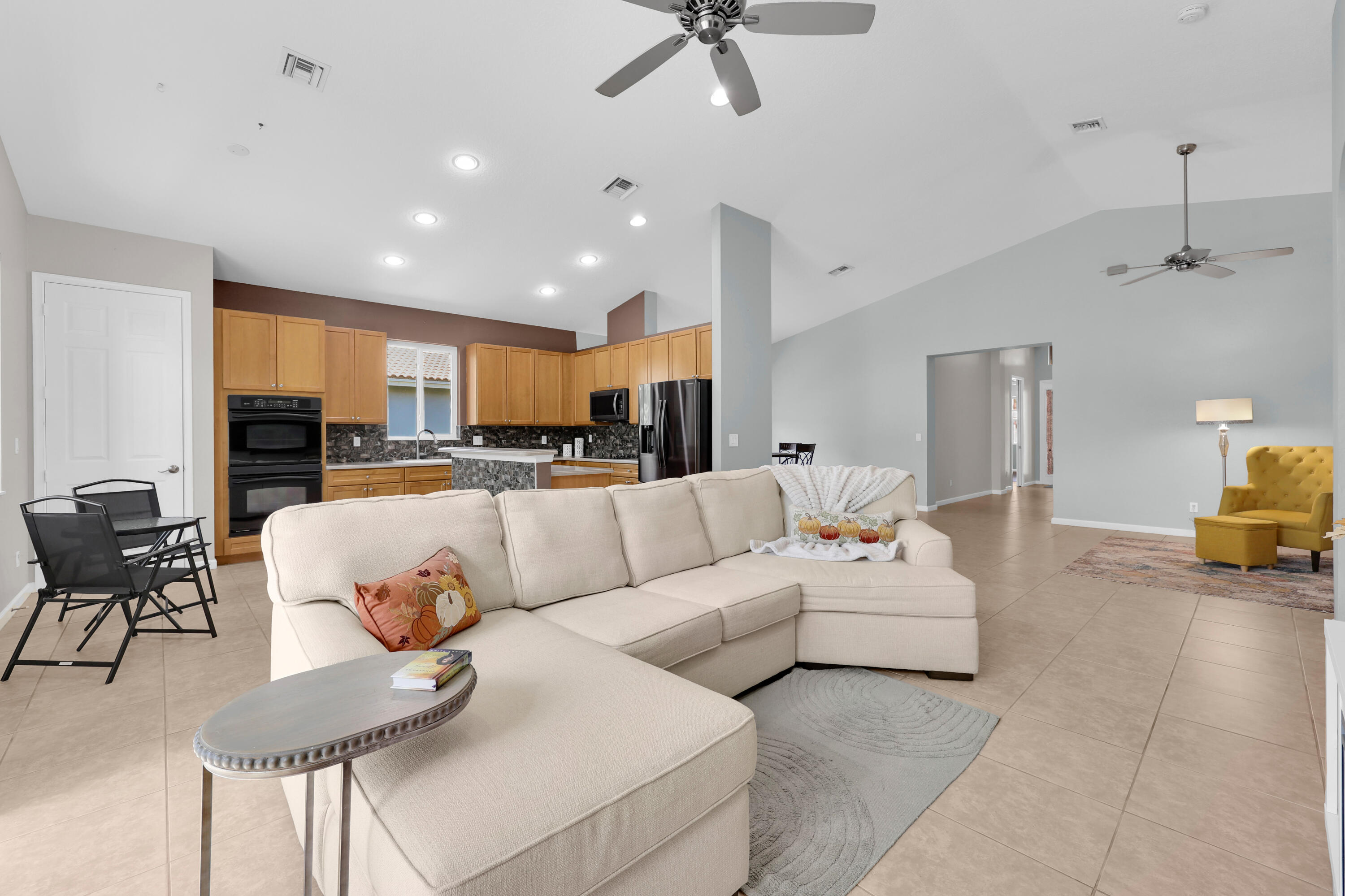 2165 Newport Isles Boulevard Property Photo 13