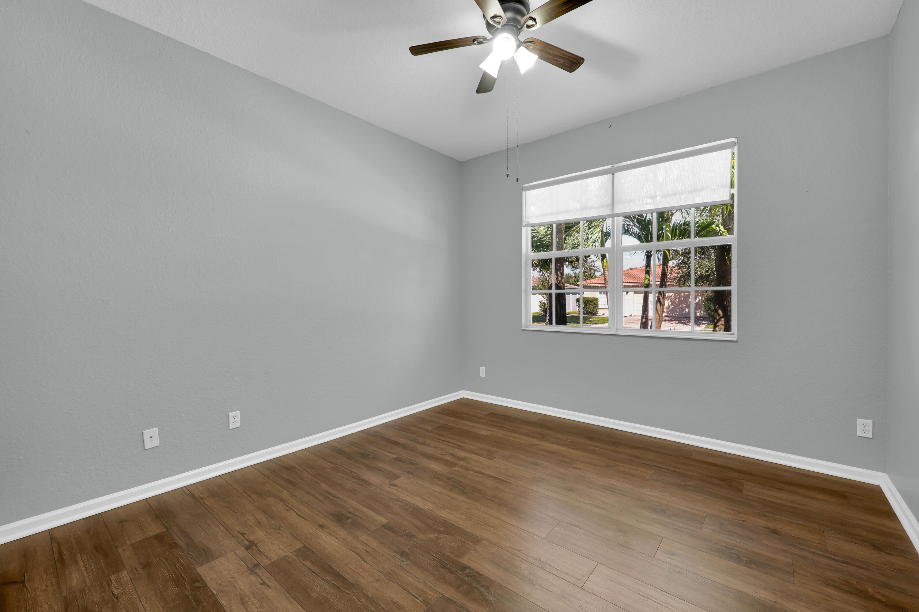 2165 Newport Isles Boulevard Property Photo 17