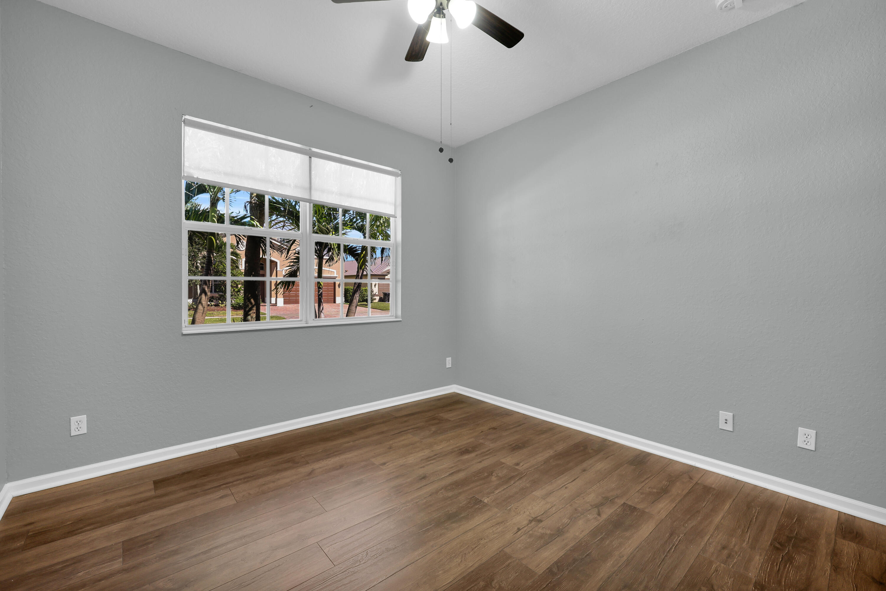2165 Newport Isles Boulevard Property Photo 18