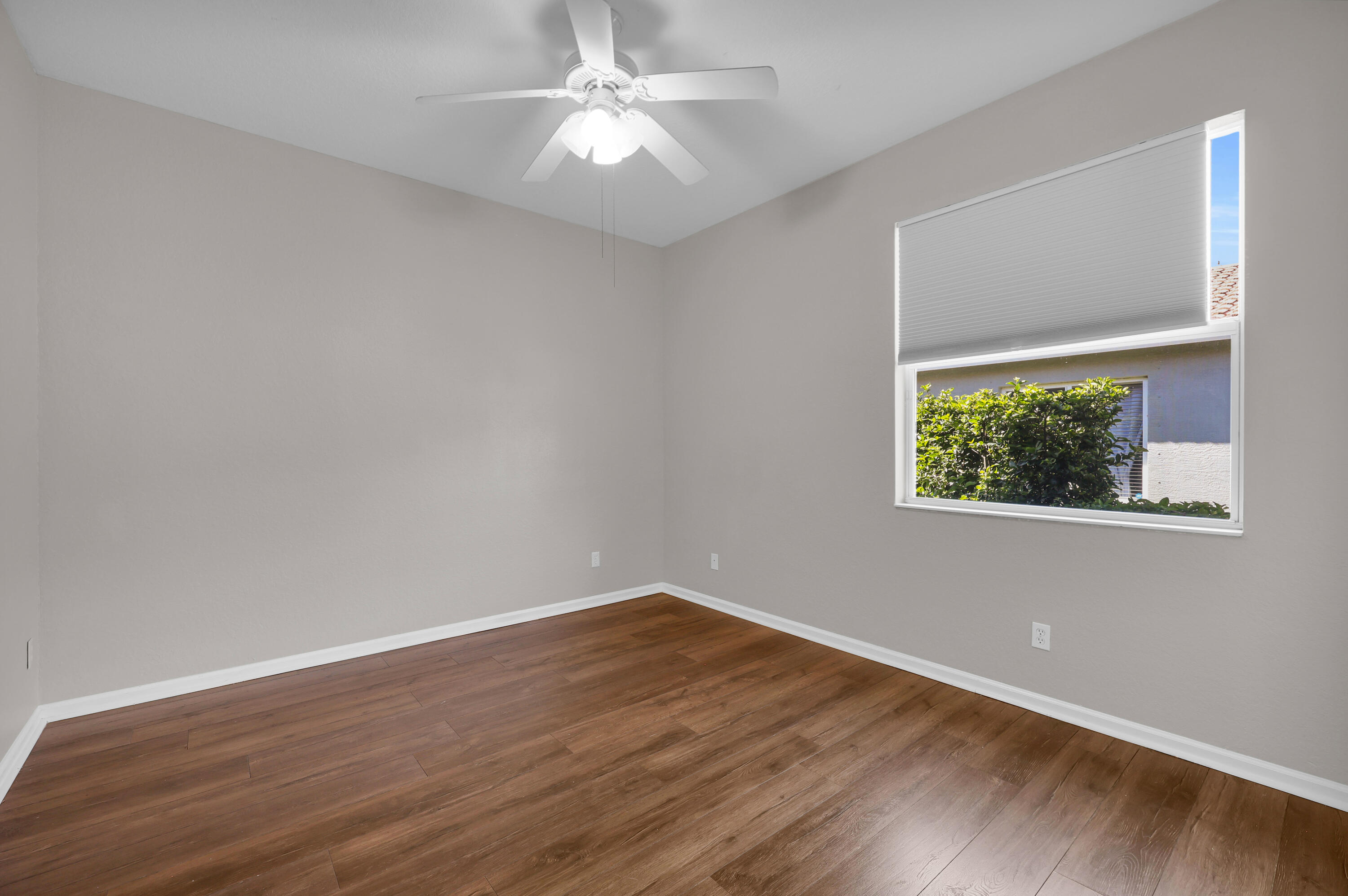 2165 Newport Isles Boulevard Property Photo 21