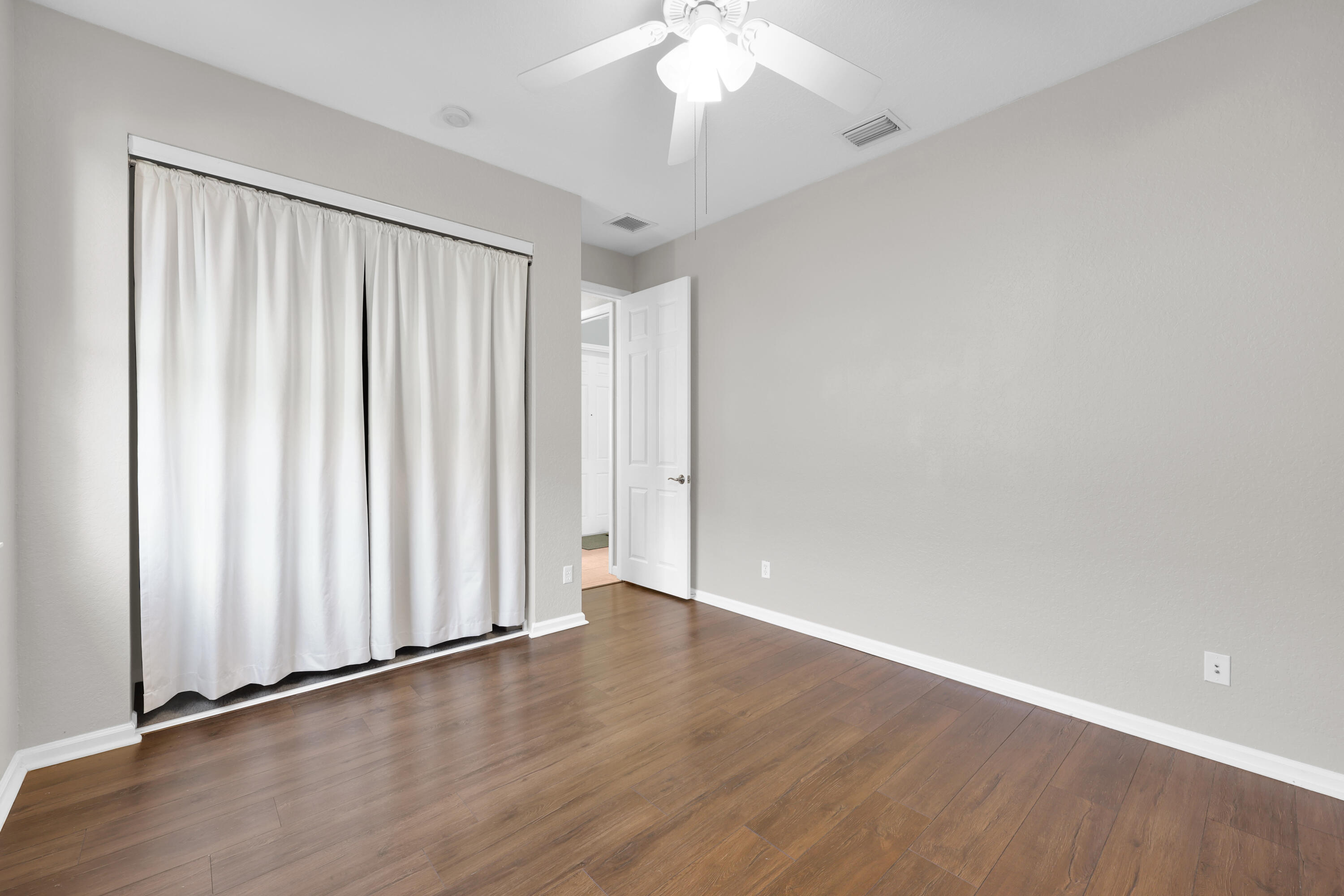 2165 Newport Isles Boulevard Property Photo 23