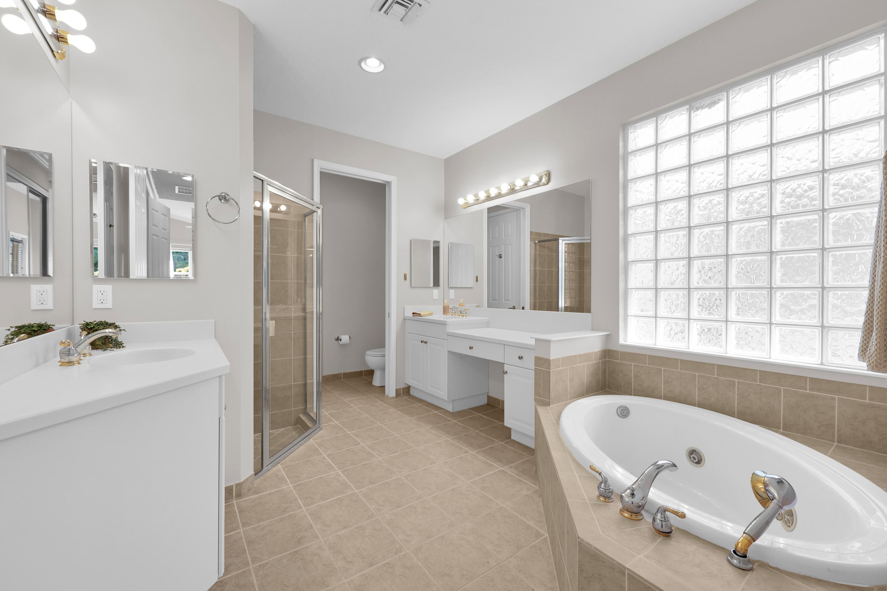 2165 Newport Isles Boulevard Property Photo 28