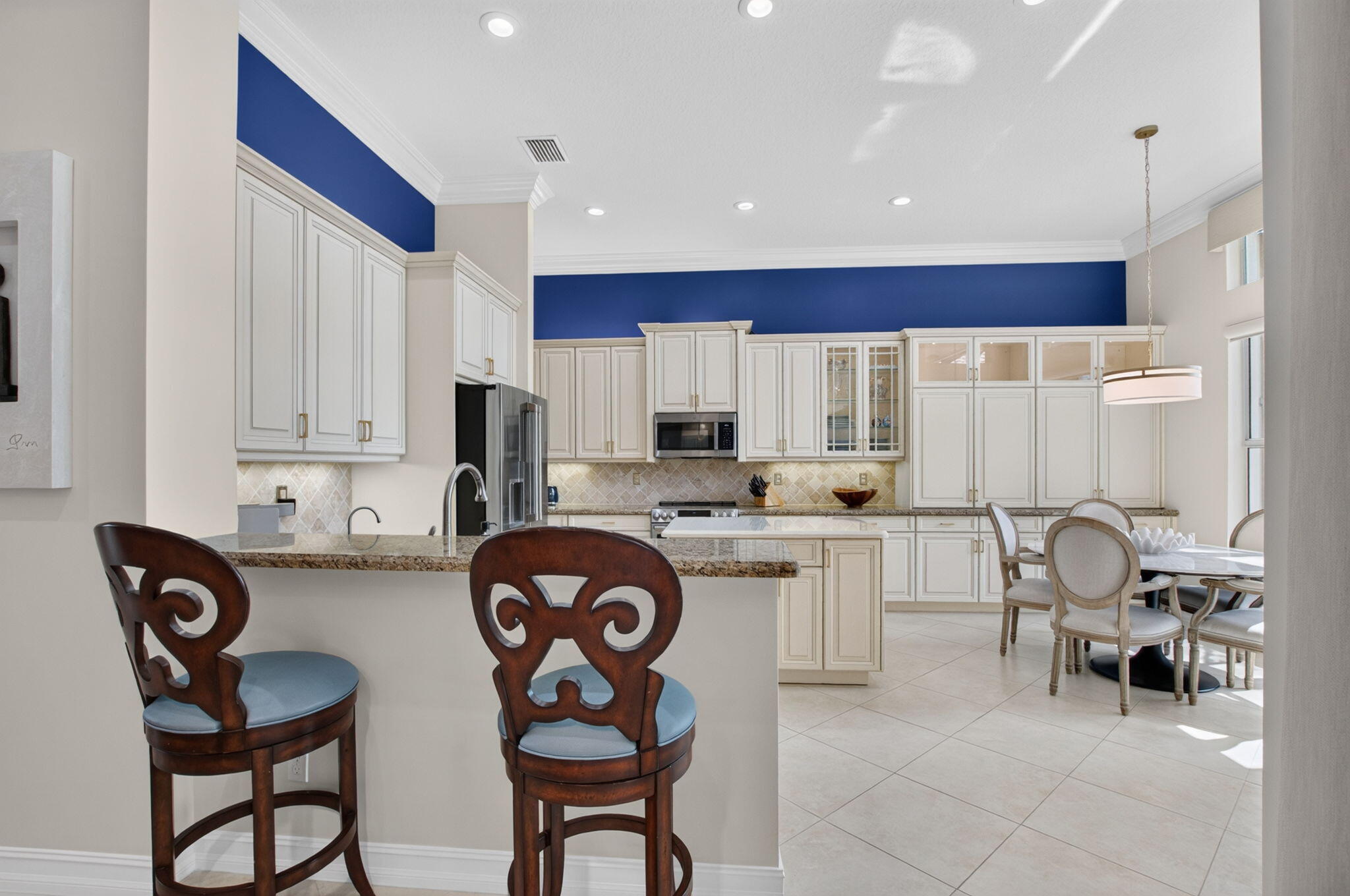 9088 Ribbons Ridge Point Property Photo 6