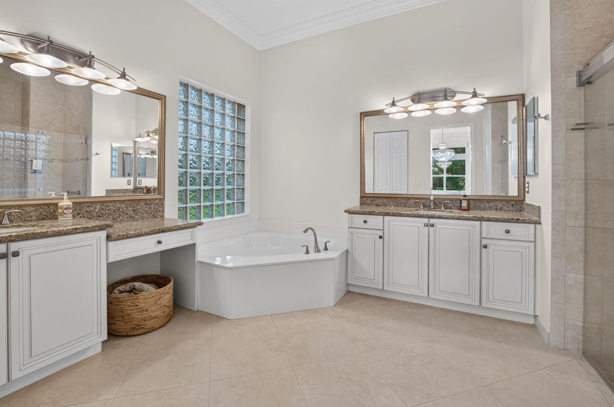 9088 Ribbons Ridge Point Property Photo 16