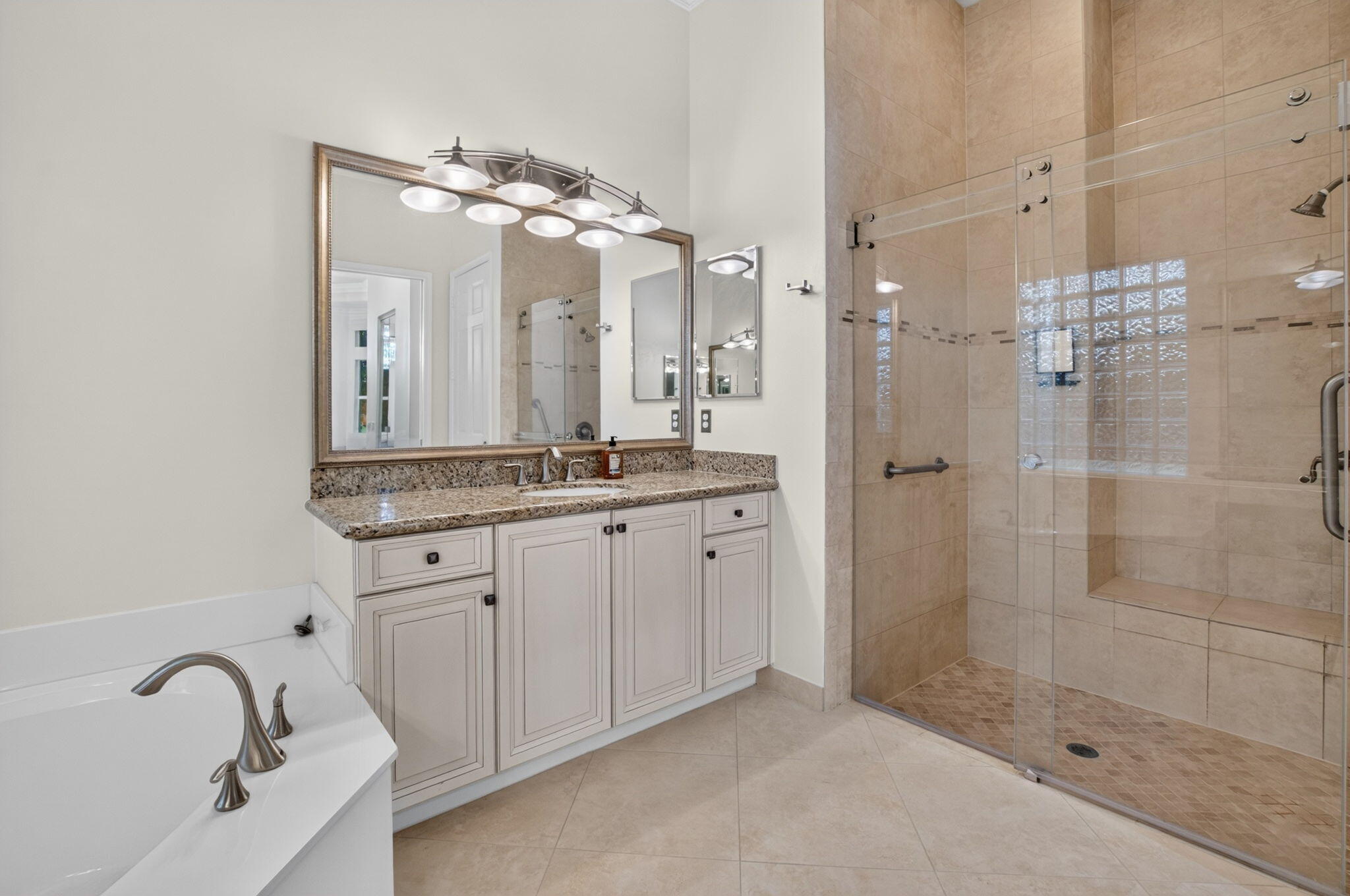 9088 Ribbons Ridge Point Property Photo 17