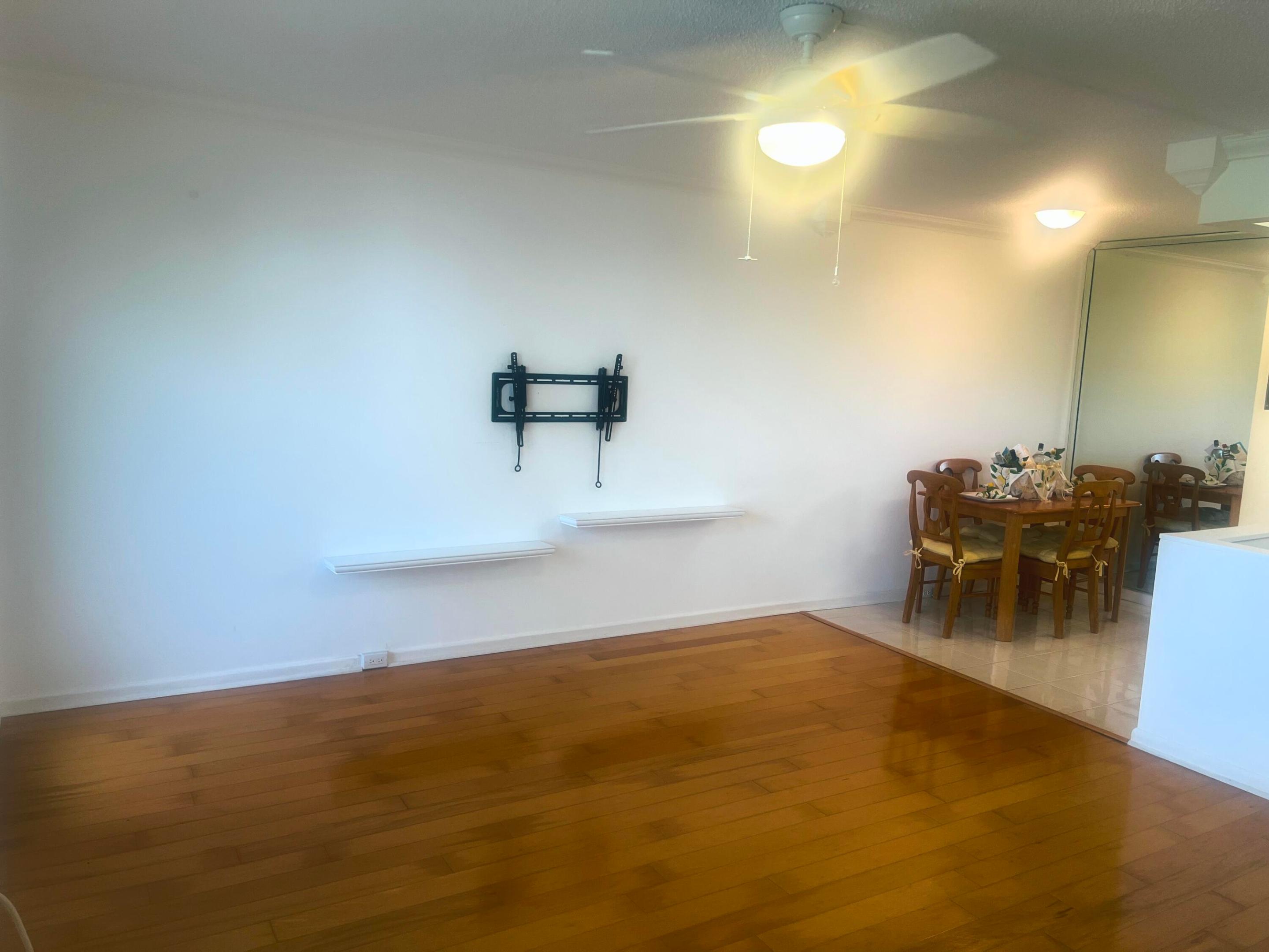 270 Newport R Drive R Property Photo 15