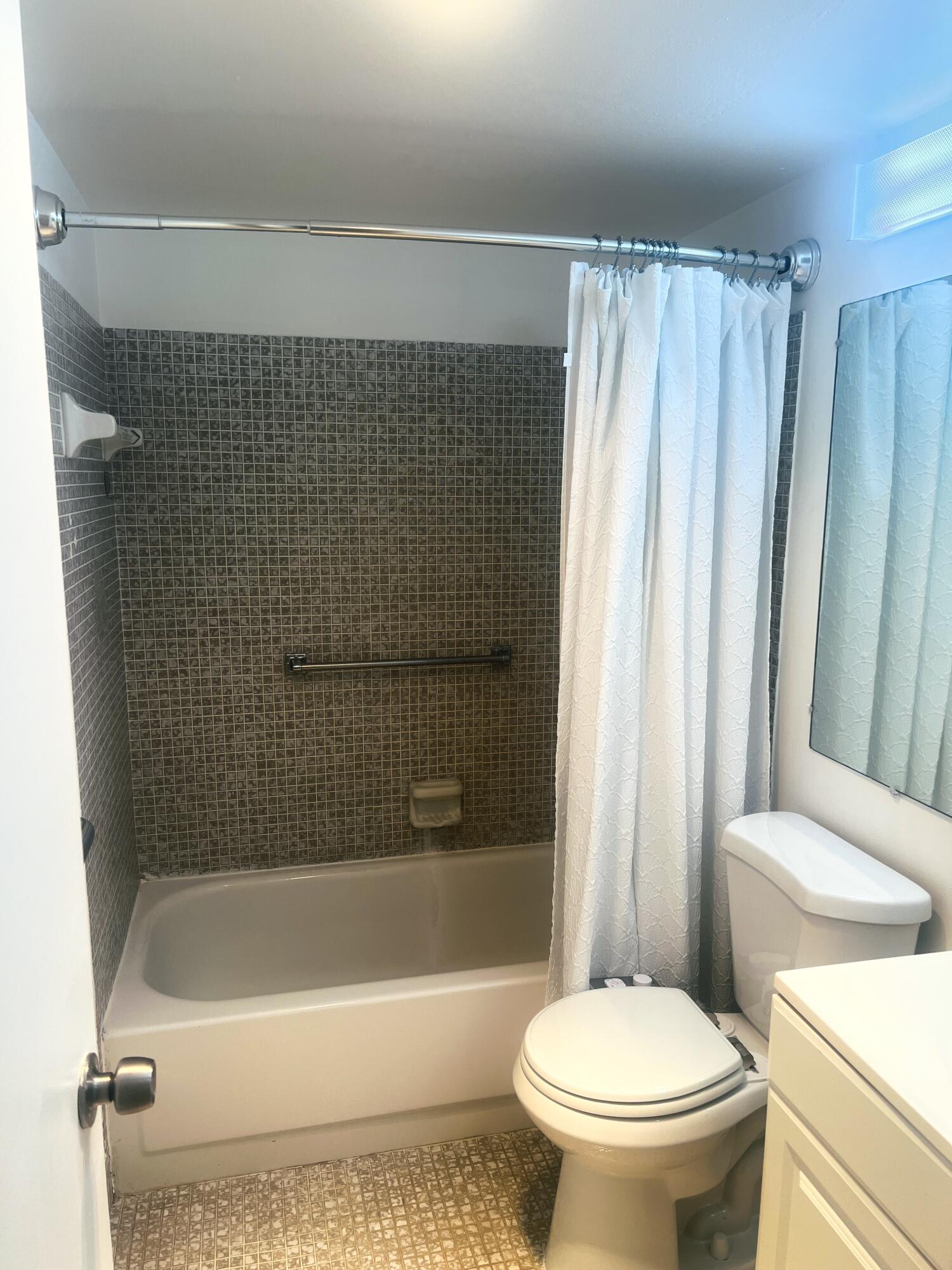 270 Newport R Drive R Property Photo 20