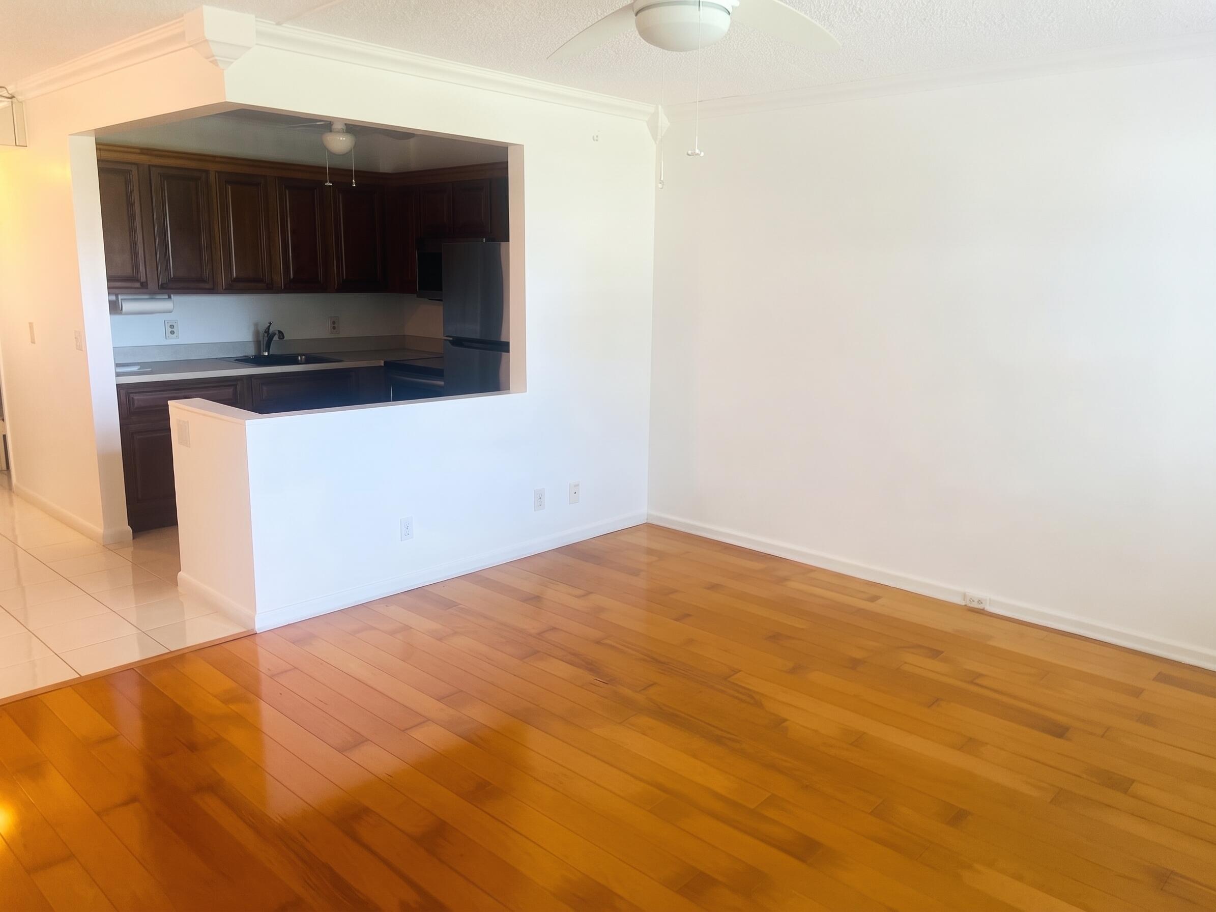 270 Newport R Drive R Property Photo 23