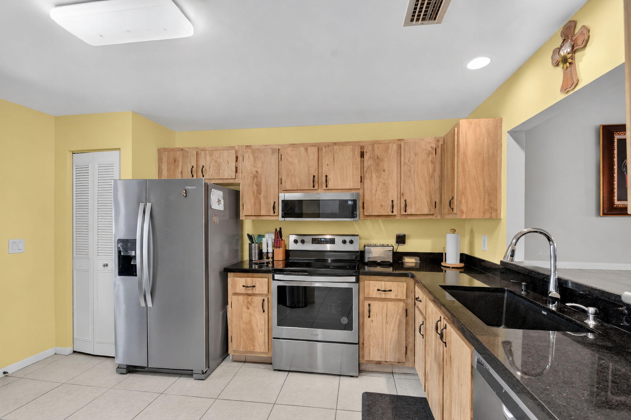 4450 Lucerne Villas Lane Property Photo 5