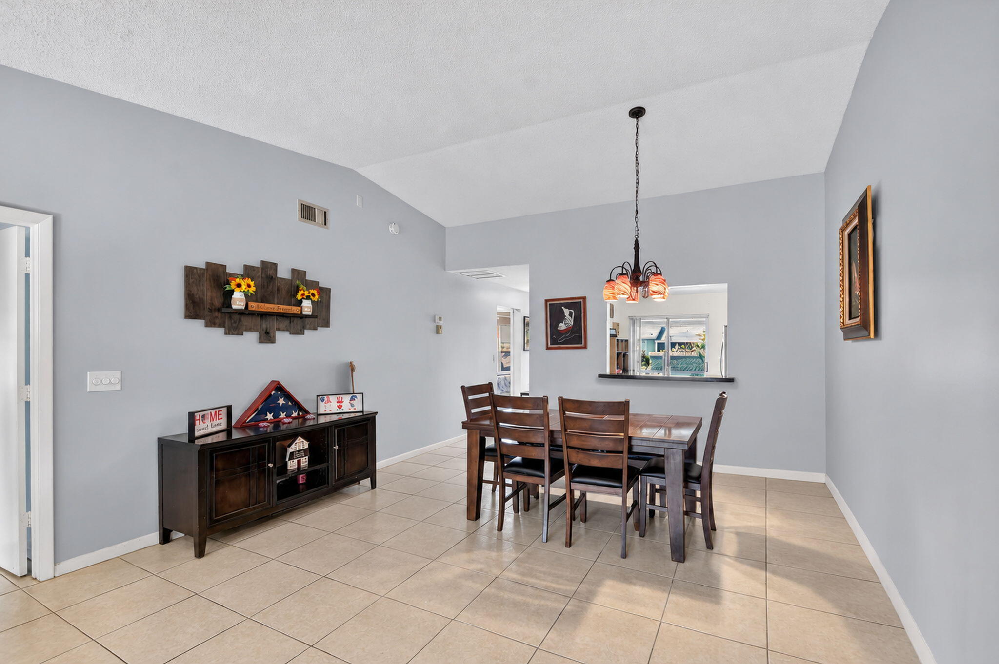 4450 Lucerne Villas Lane Property Photo 9