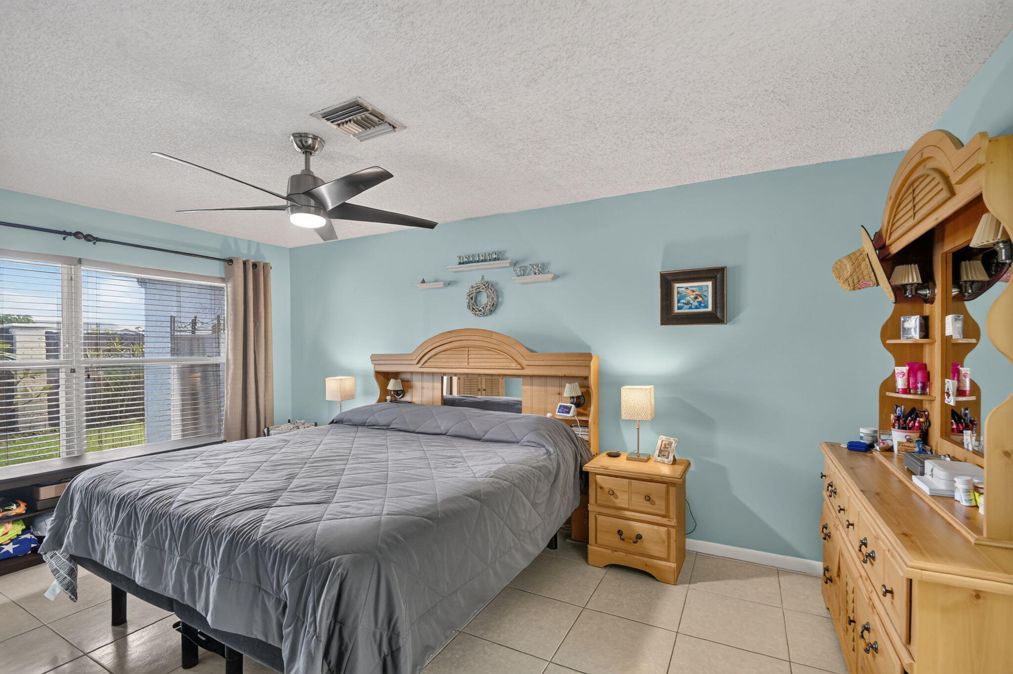 4450 Lucerne Villas Lane Property Photo 14