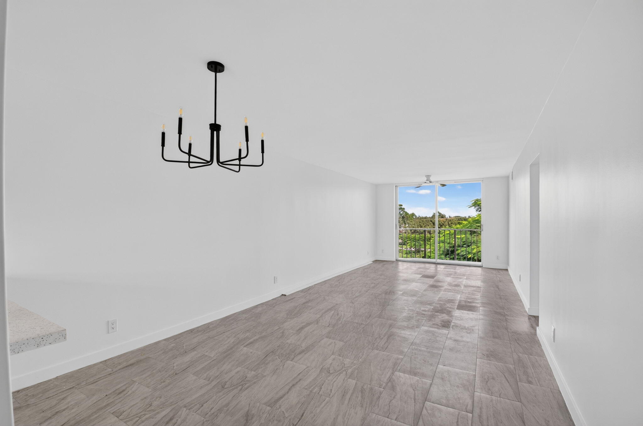 7145 Huntington Lane 408 Property Photo 10