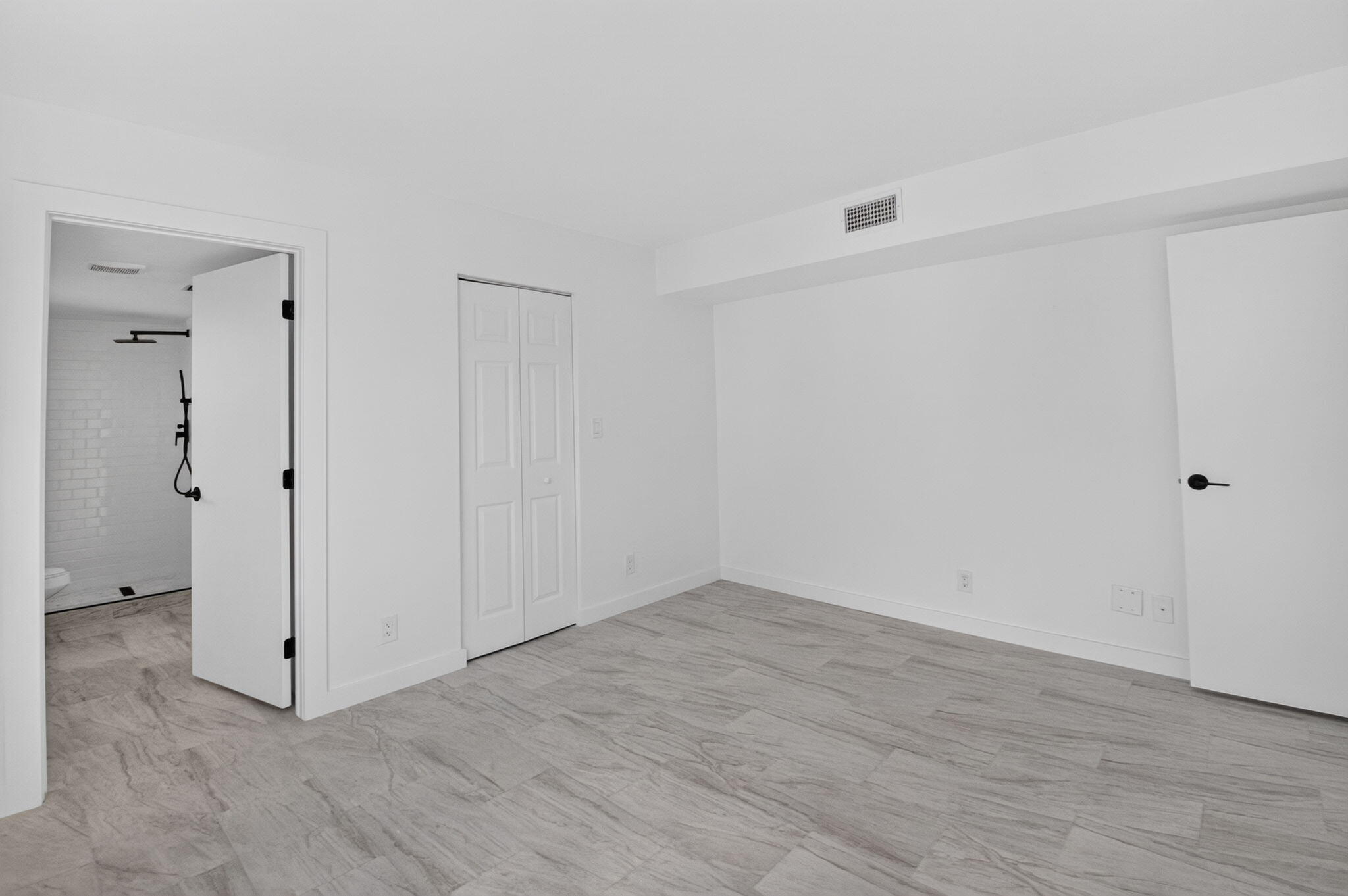 7145 Huntington Lane 408 Property Photo 23