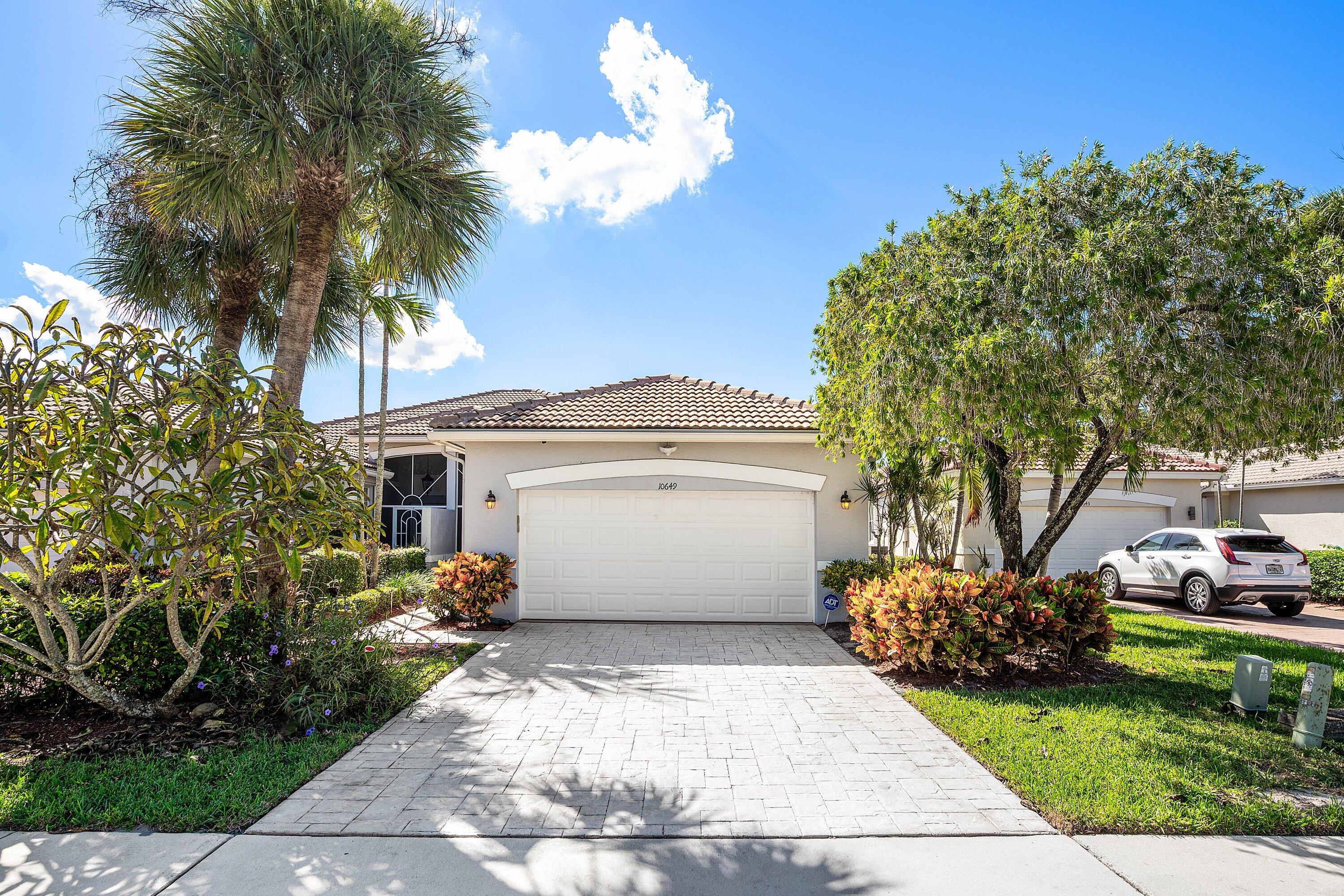 10649 Royal Caribbean Circle Property Photo 1