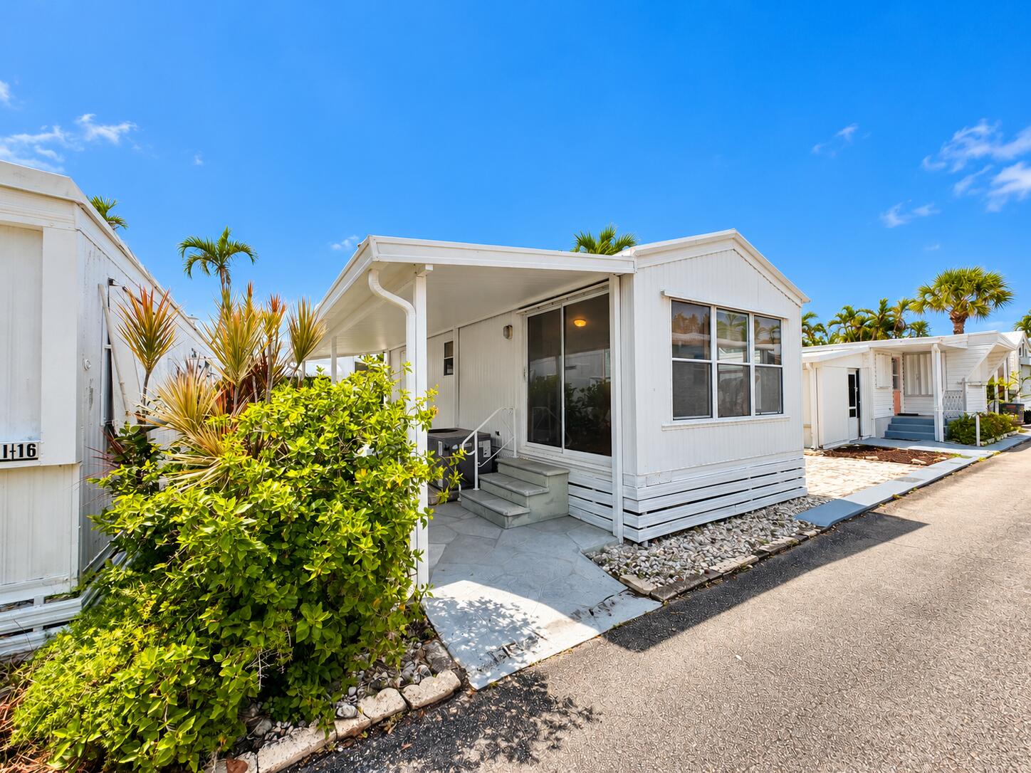 15 Hibiscus Drive I Property Photo 1