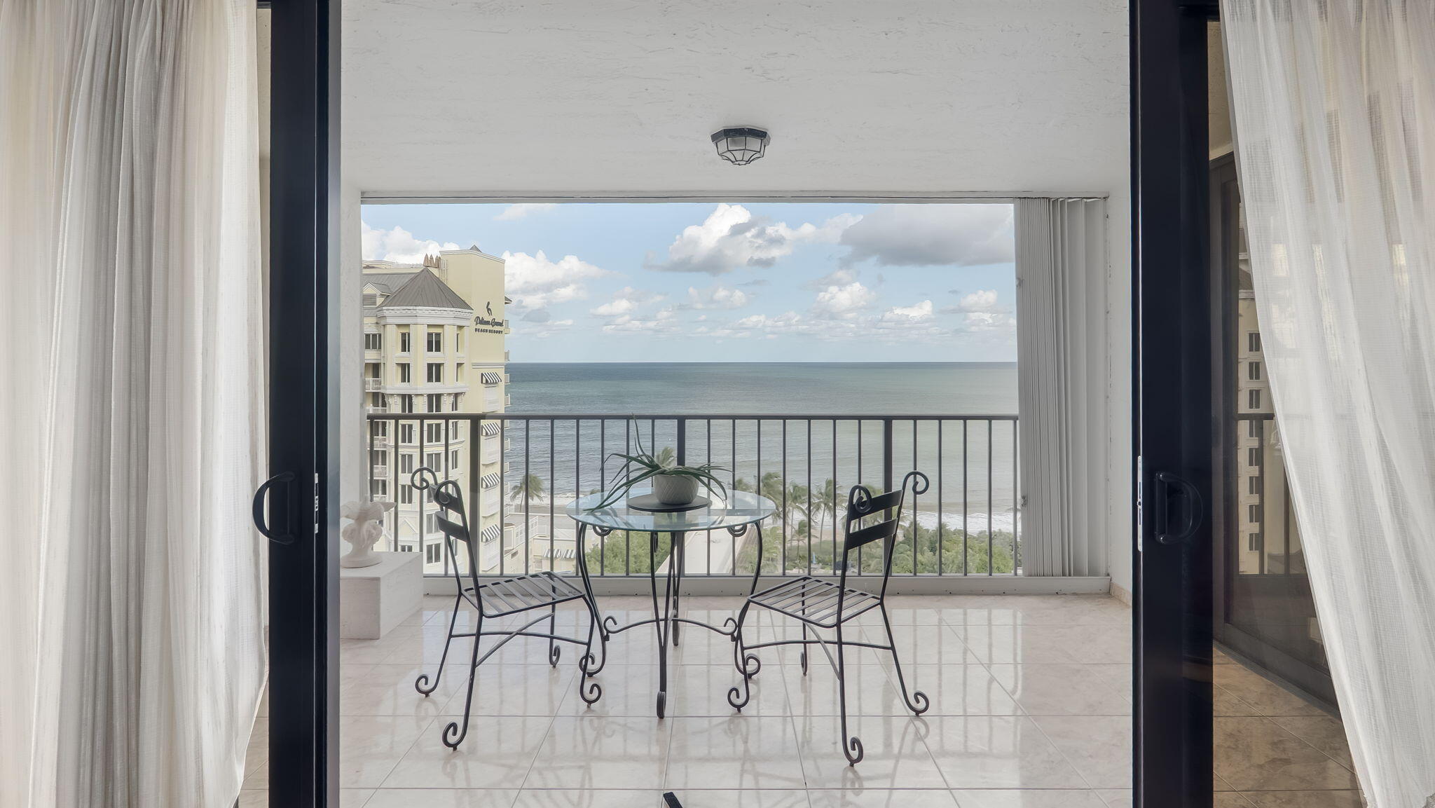 1905 N Ocean Boulevard 11a Property Photo 9