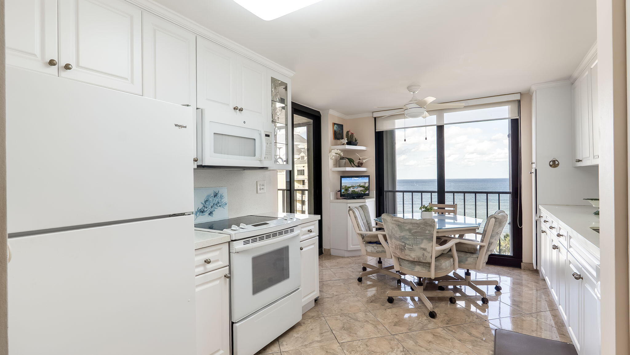 1905 N Ocean Boulevard 11a Property Photo 13