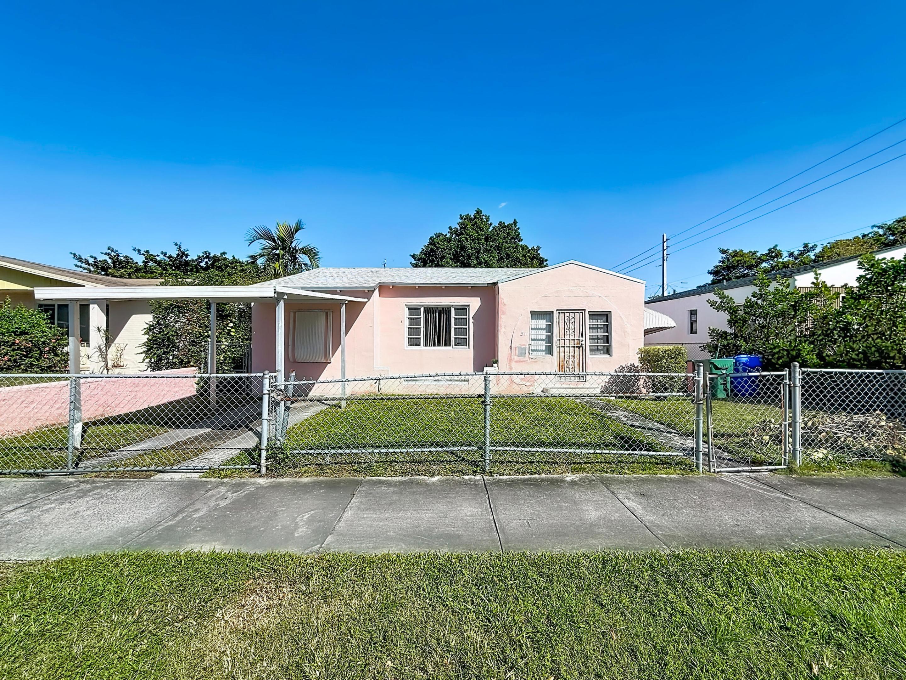 511 NW 46TH Street Property Photo 1