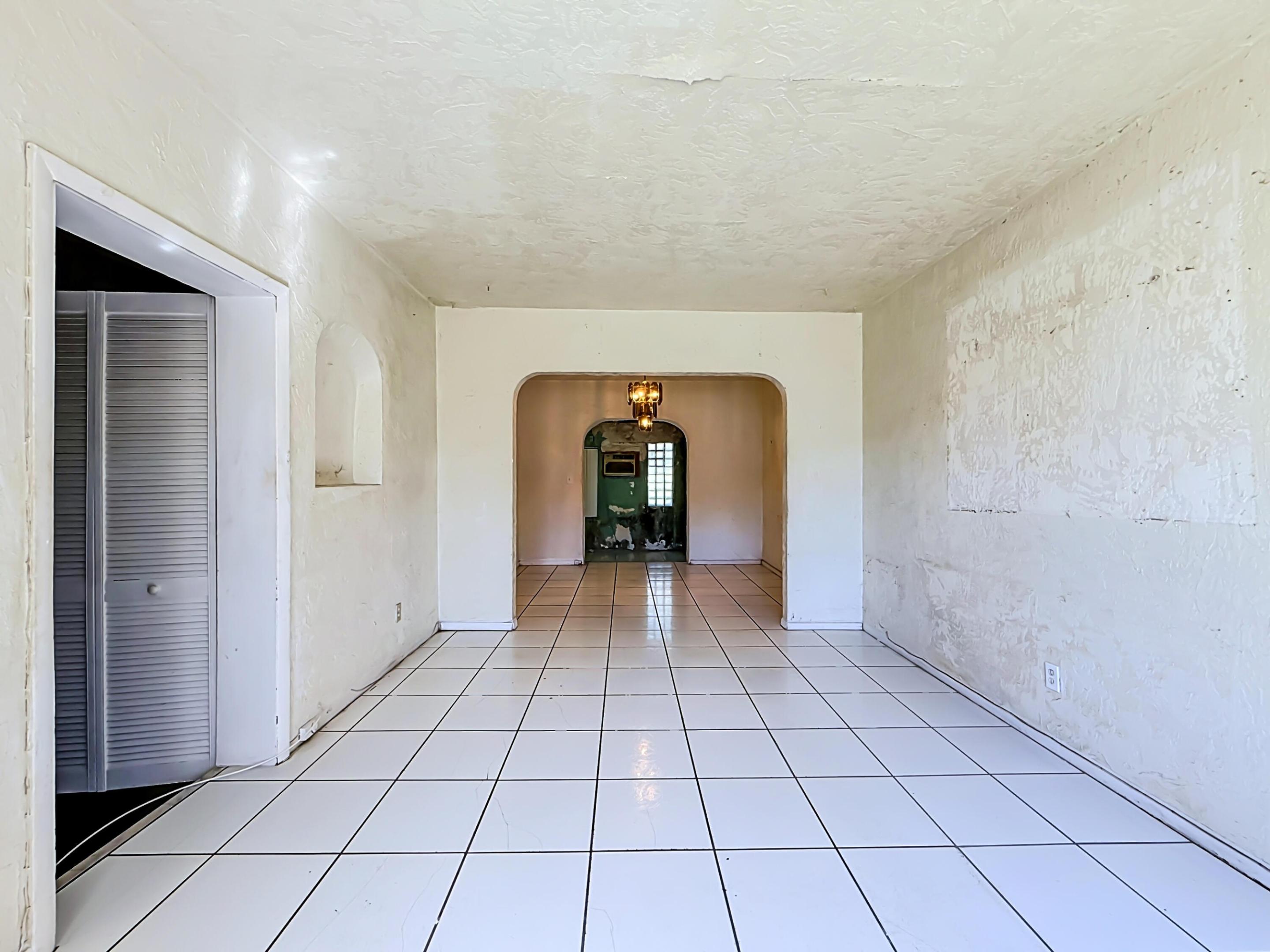 511 Nw 46th Street Property Photo 9