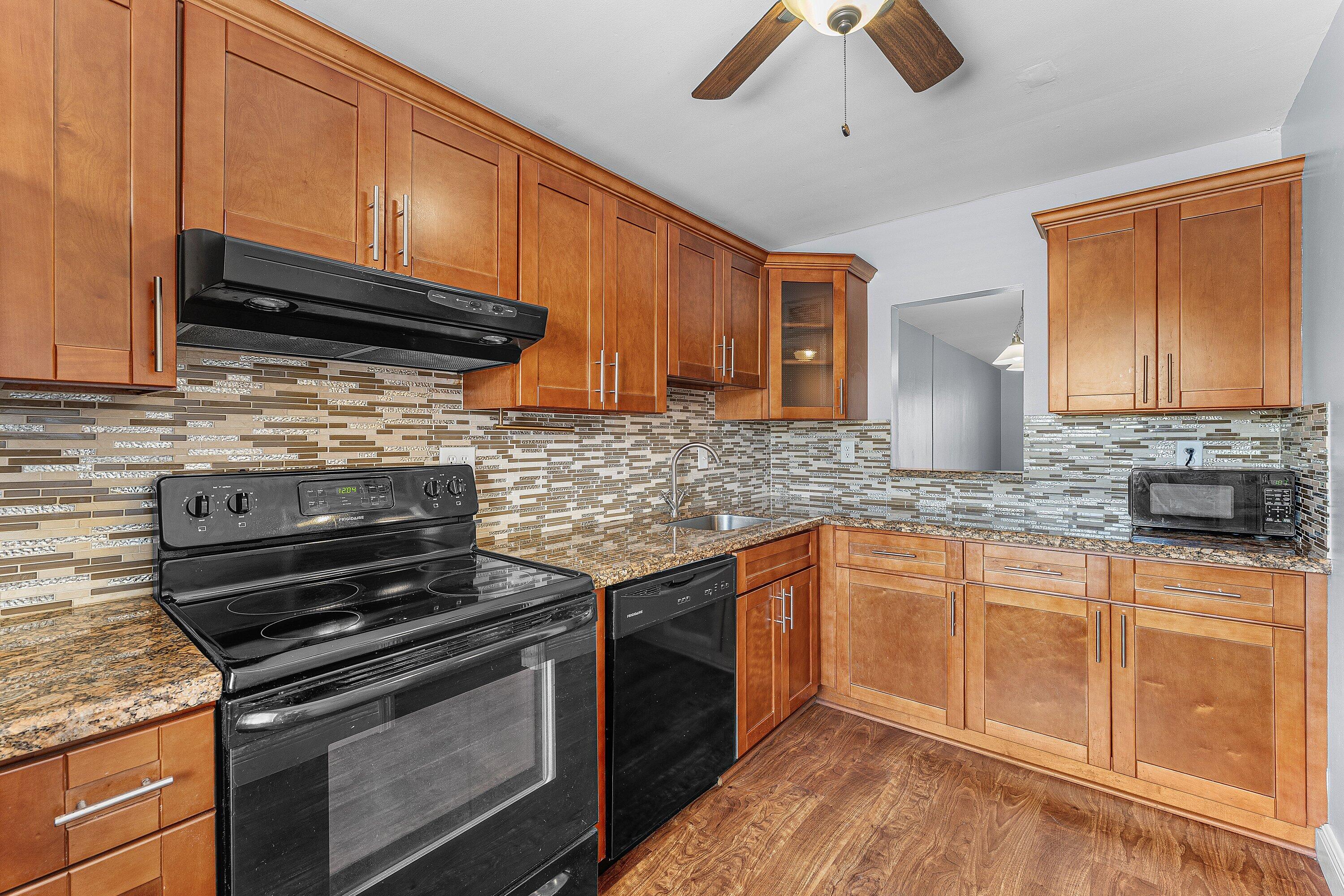 139 Sparrow Drive 2a Property Photo 13
